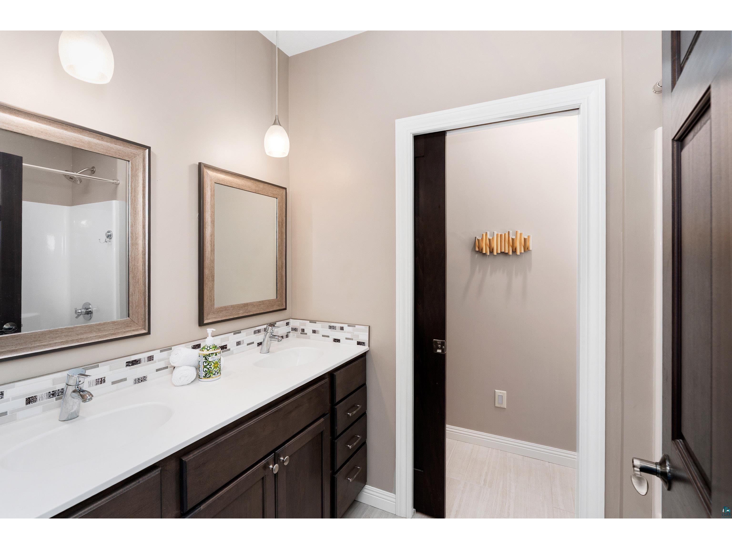 510 Crystal Dr Duluth MN 55811 6124911 image39