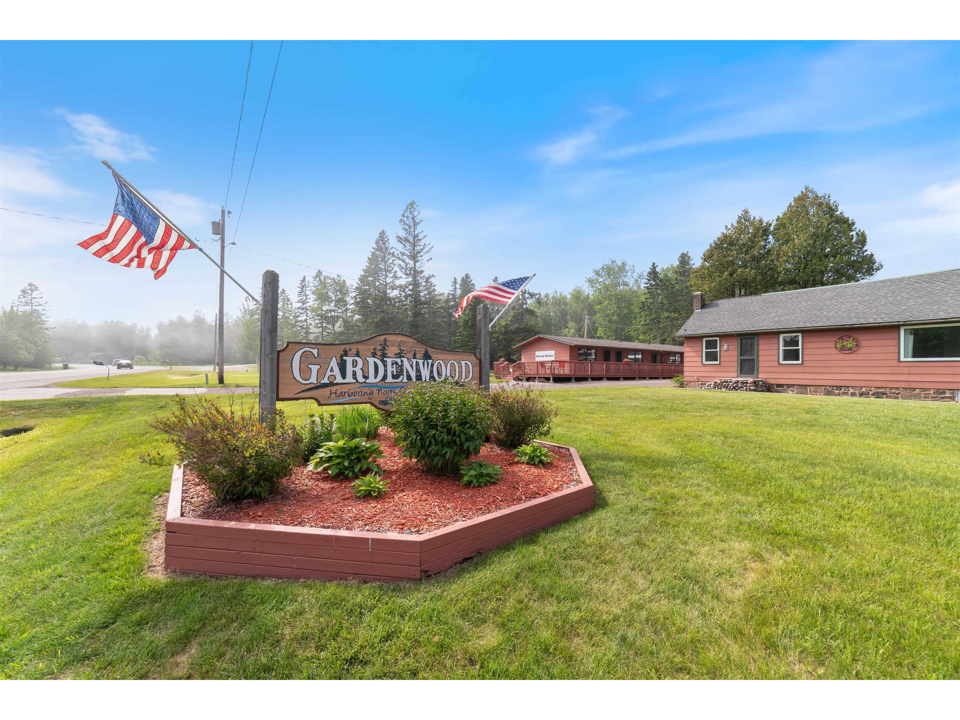 5107 North Shore Dr Duluth MN 55804 6120312 image1