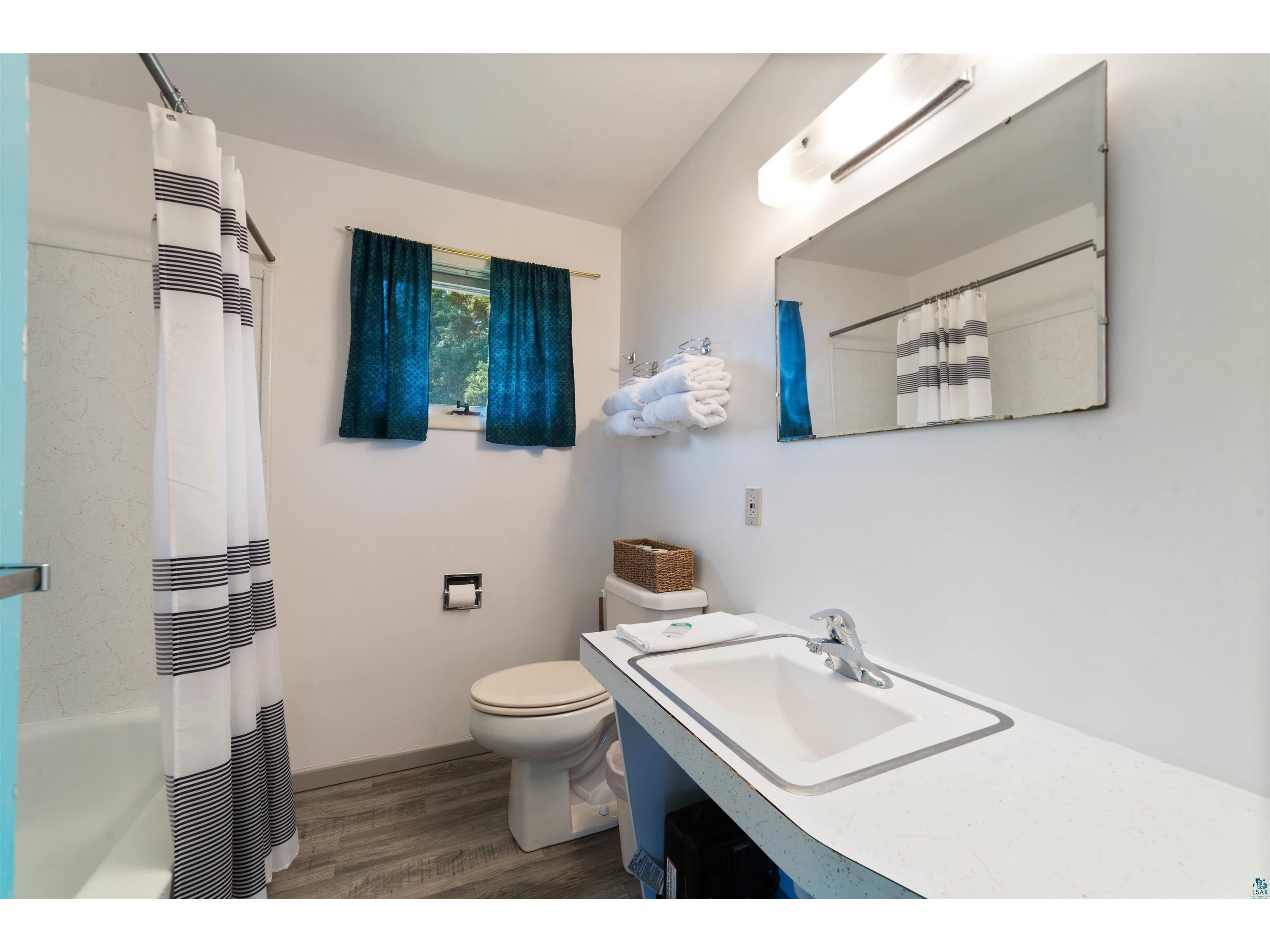 5107 North Shore Dr Duluth MN 55804 6120312 image22