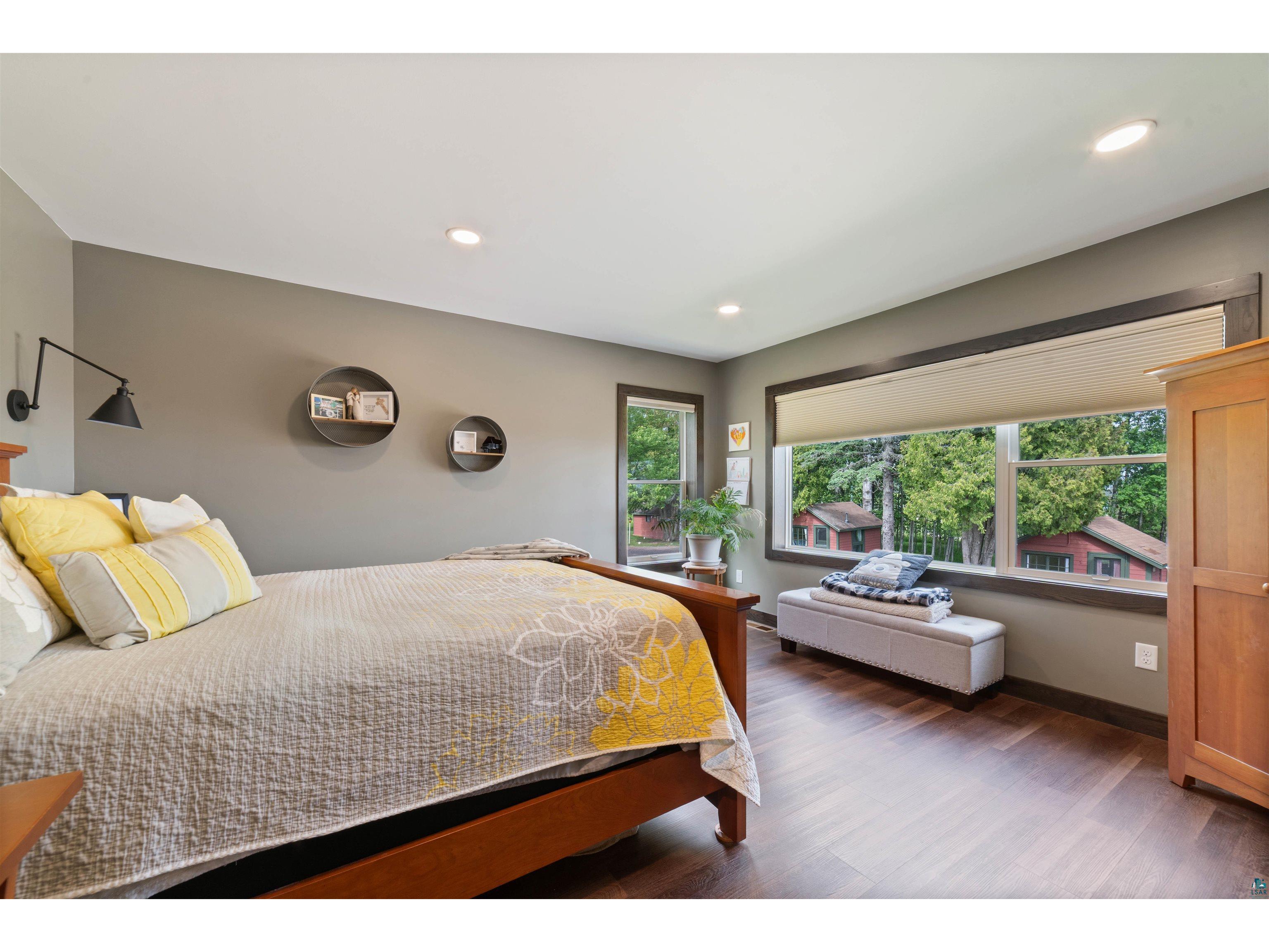 5107 North Shore Dr Duluth MN 55804 6120312 image39