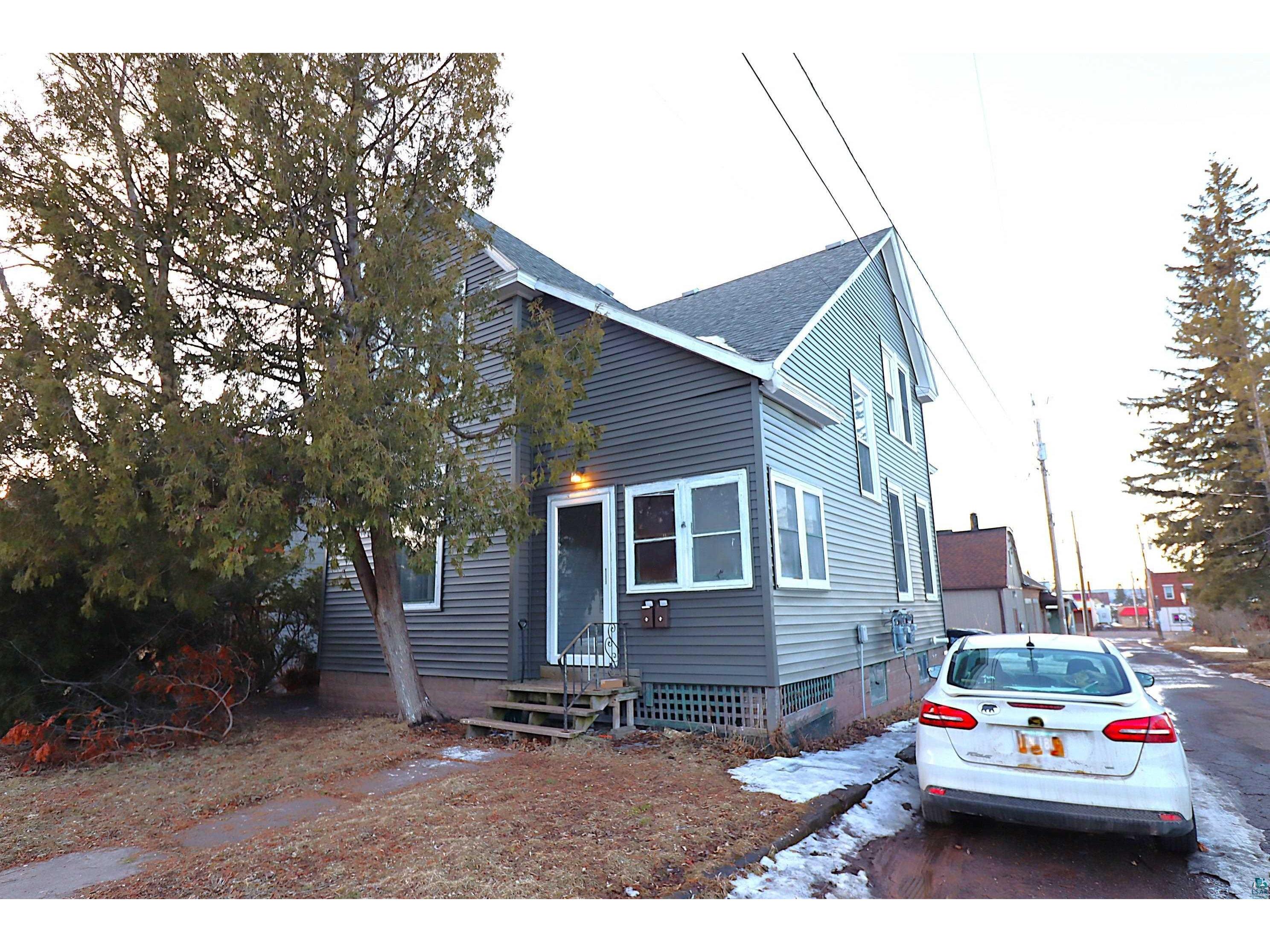 511 3rd St E Ashland WI 54806 6117950 image1