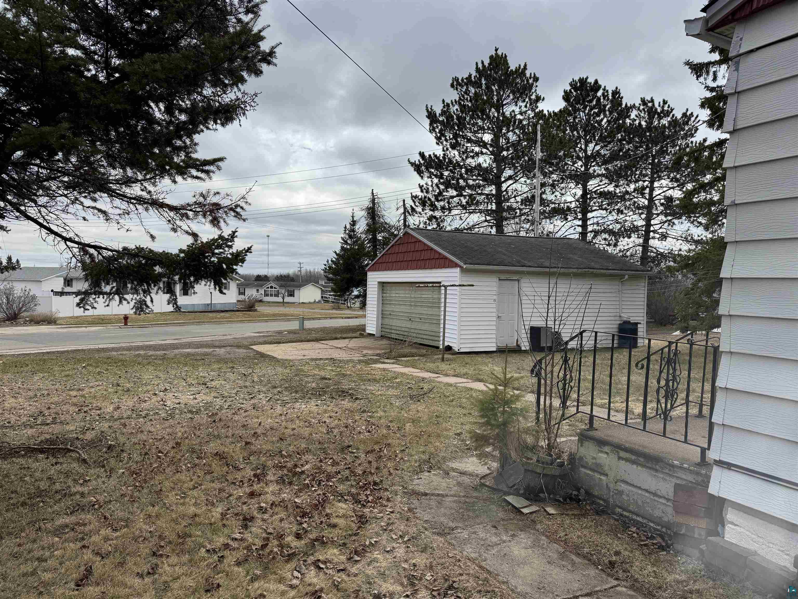 512 Memorial Dr Buhl MN 55713 6124639 image5