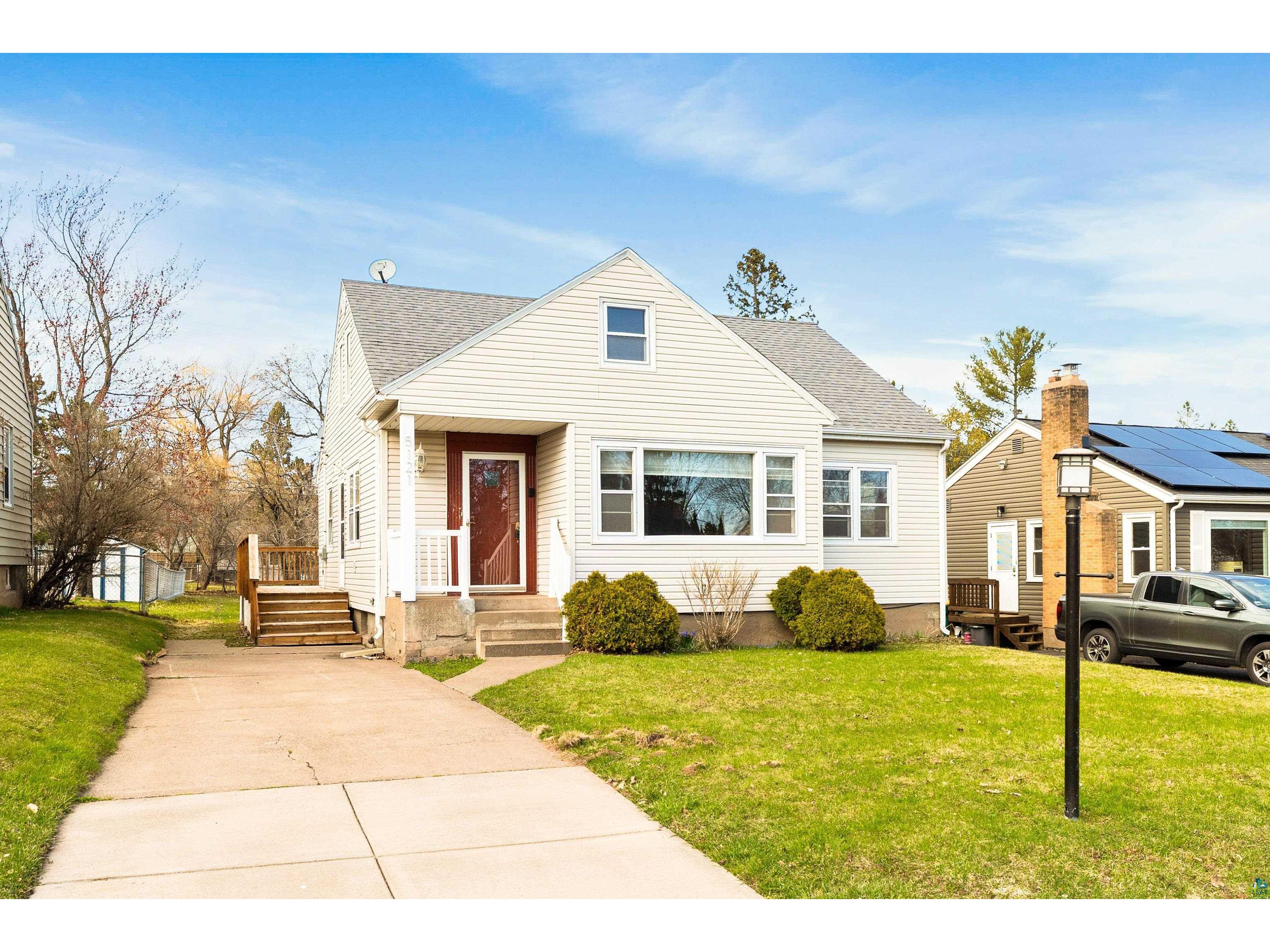 5121 Glenwood St Duluth MN 55804 6124968 image2