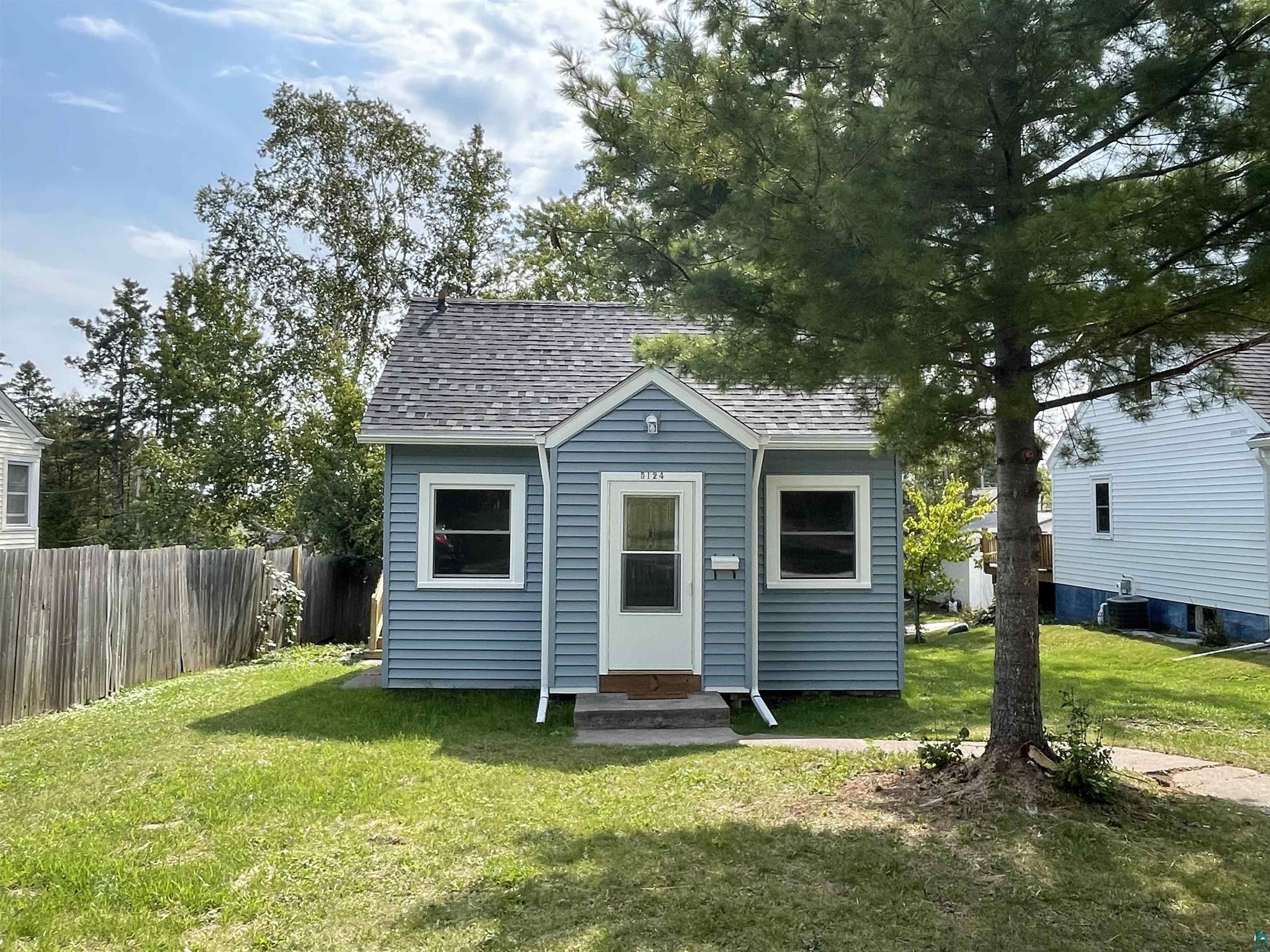 5124 Wyoming St Duluth MN 55804 6110505 image1