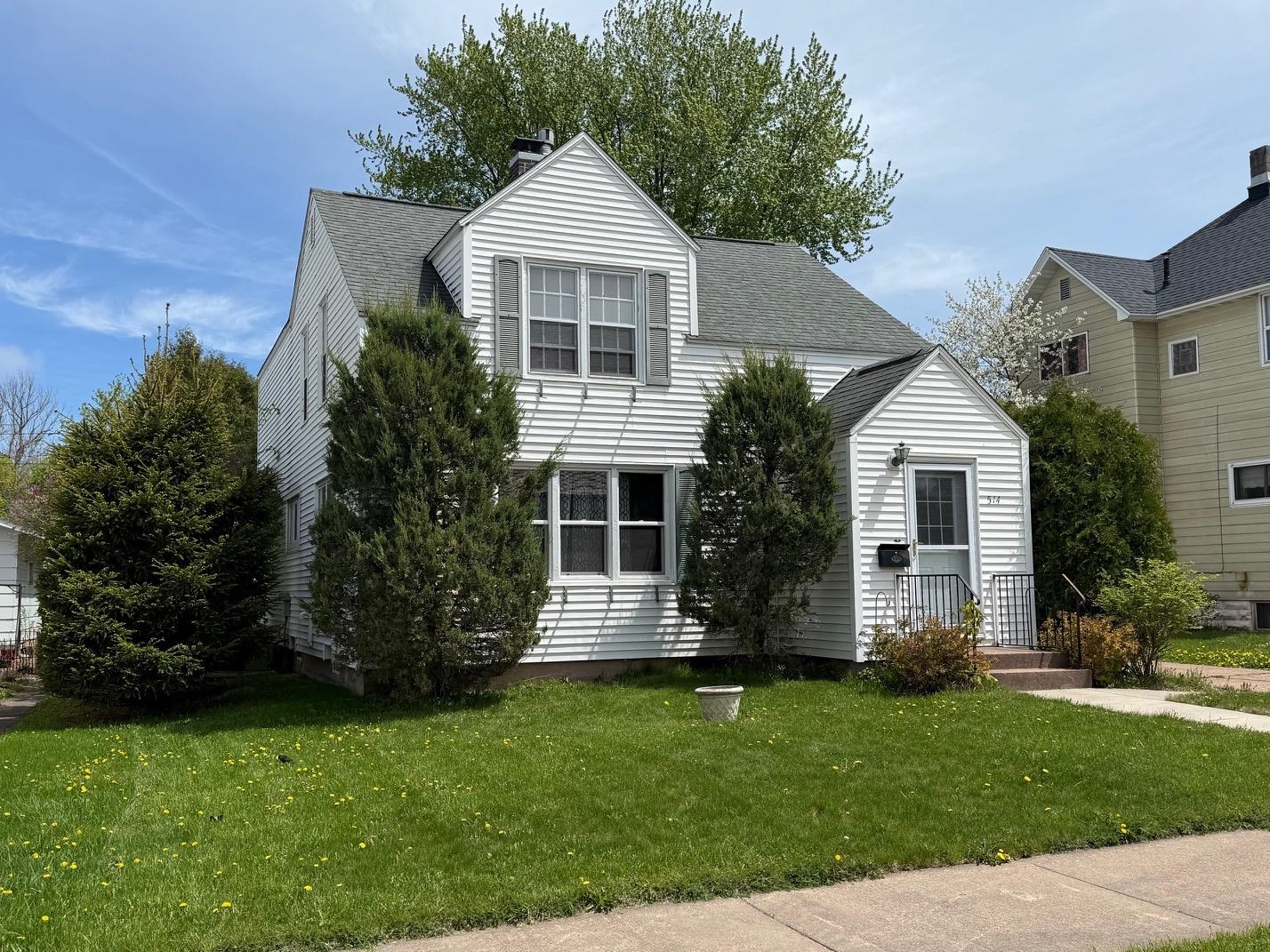 514 W 9th Ave Ashland WI 54806 6119458 image1