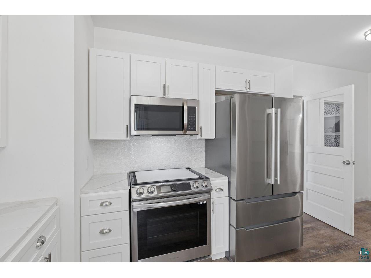 515 14th Ave E Ashland WI 54806 6123996 image9