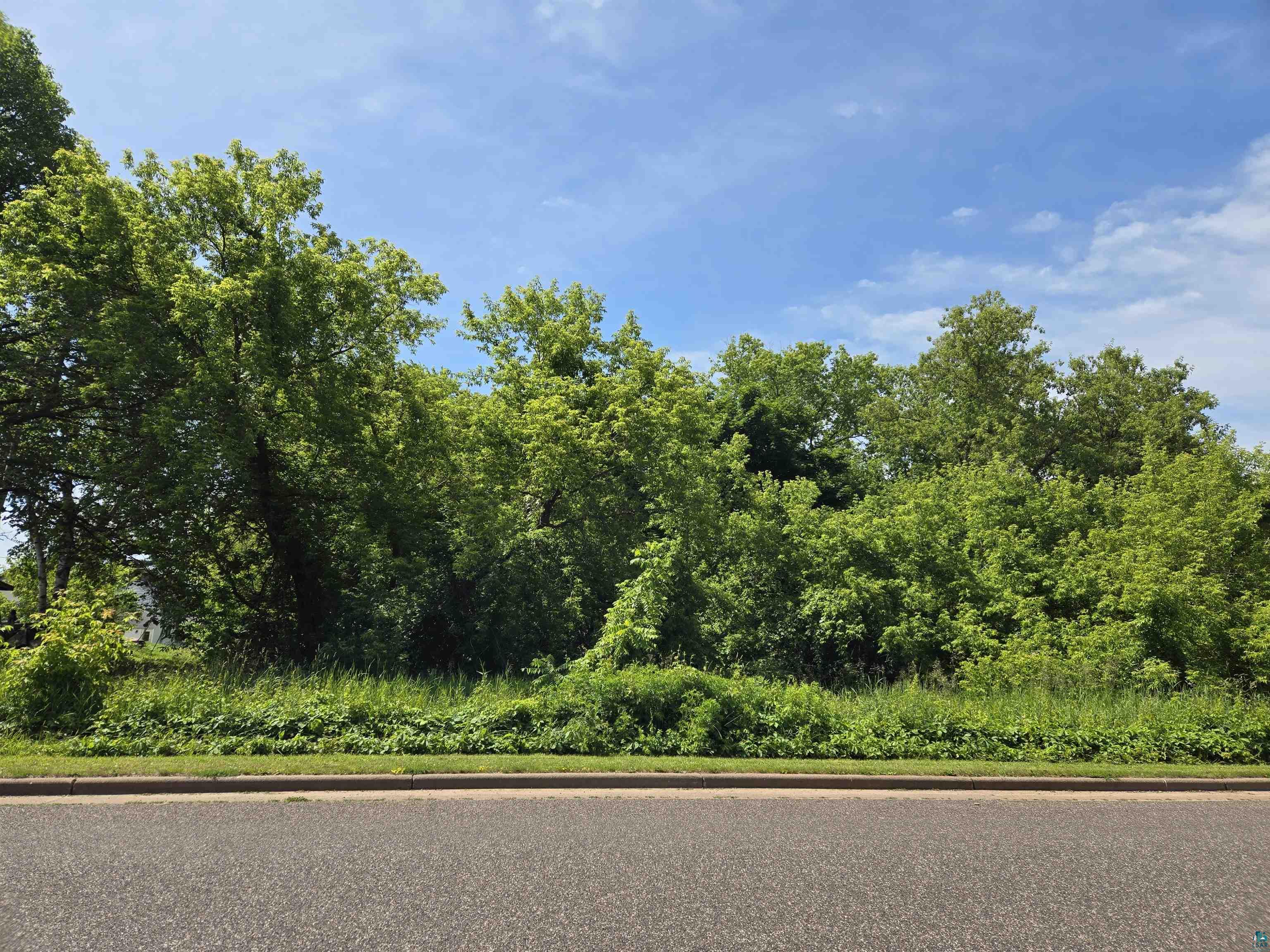 516 W 4th St Washburn WI 54891 6114494 image1