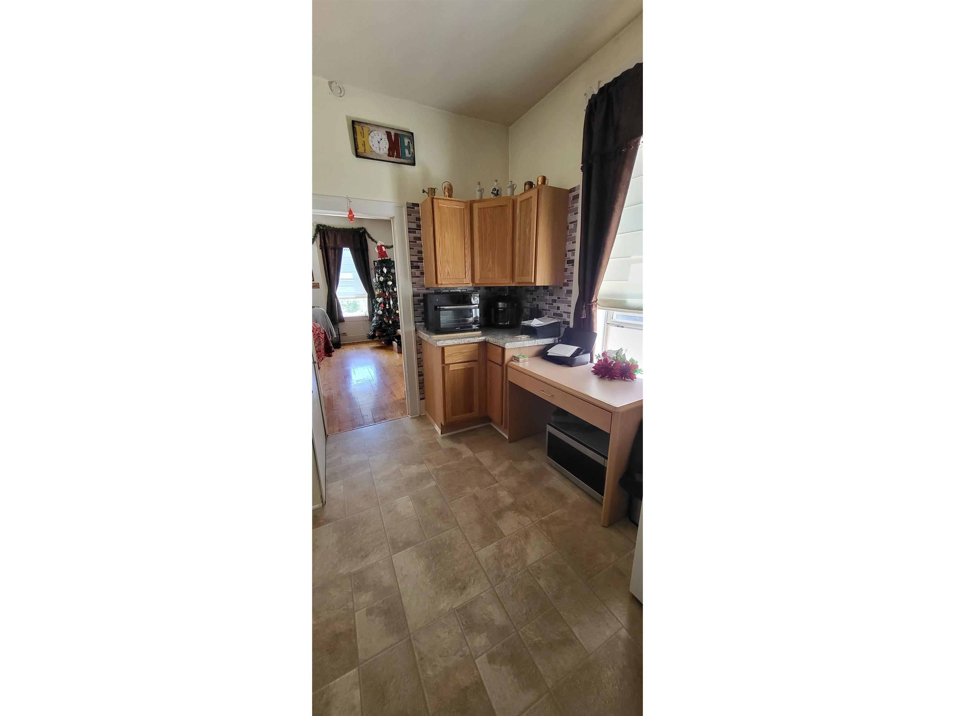 516 W Main street Ashland WI 54806 6121944 image10