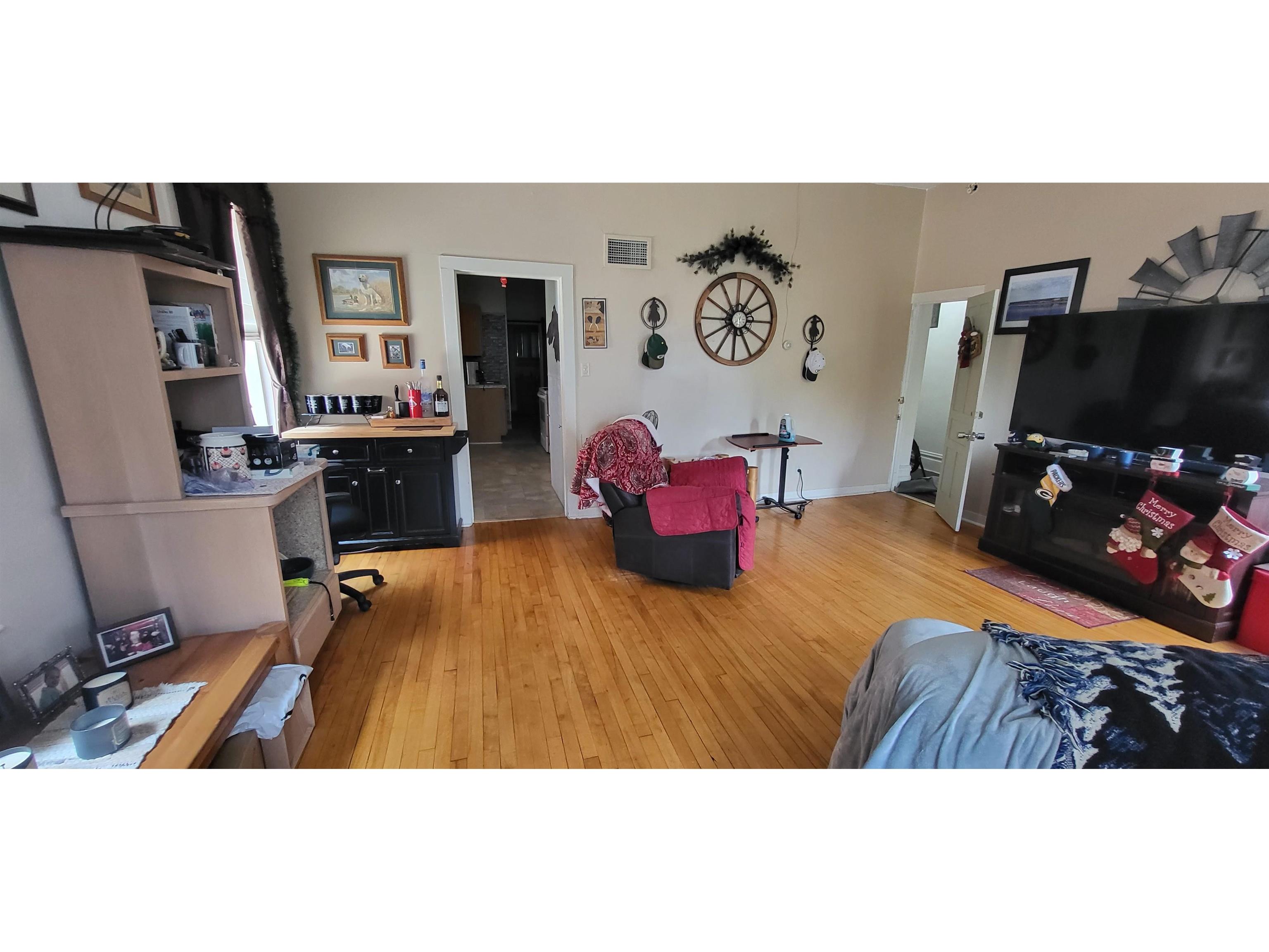 516 W Main street Ashland WI 54806 6121944 image11