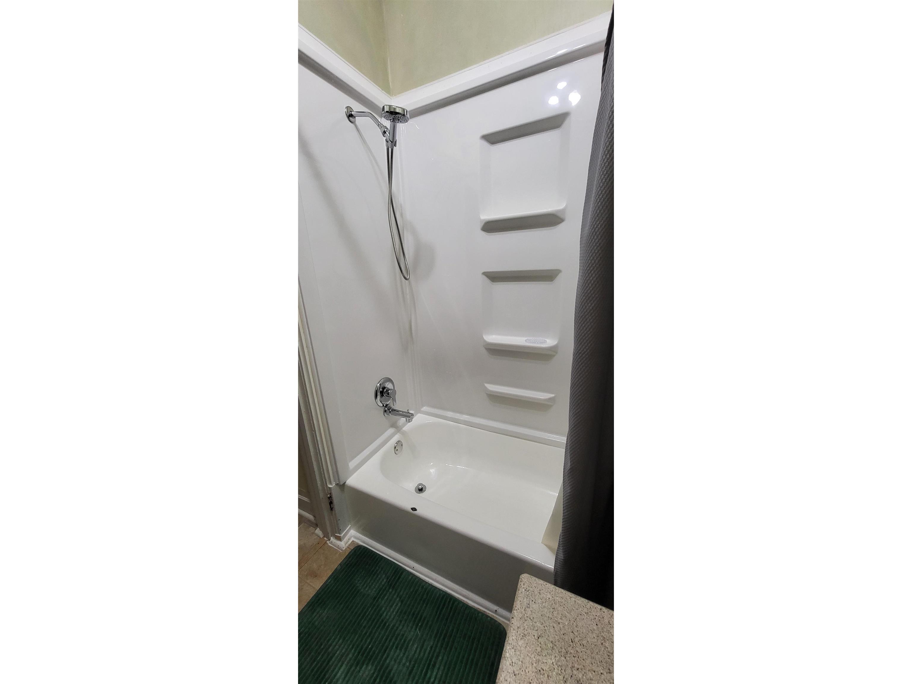 516 W Main street Ashland WI 54806 6121944 image9