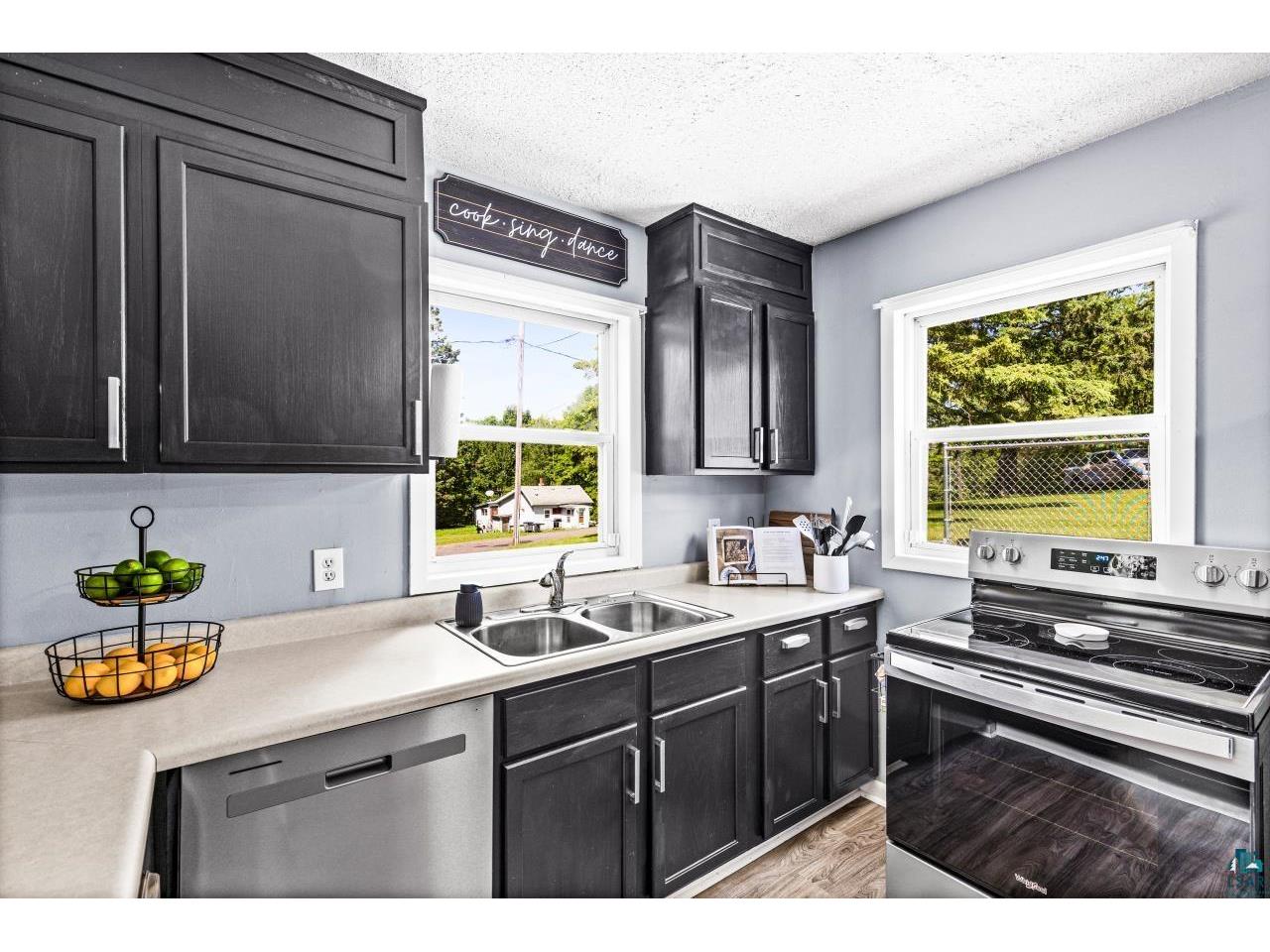 516 W Quince St Duluth MN 55811 6126086 image4