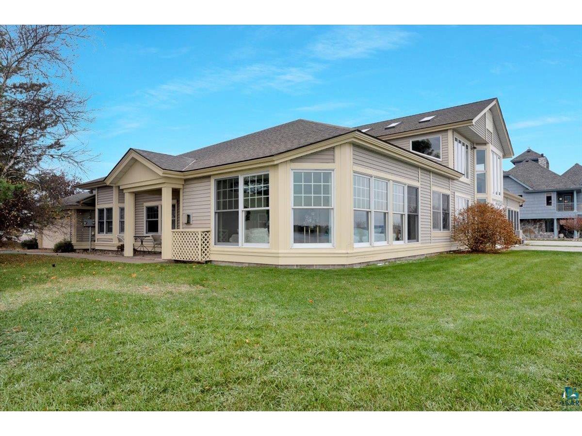 519 Marina Dr, Superior, WI, 54880 MLS 6111366 Edina Realty