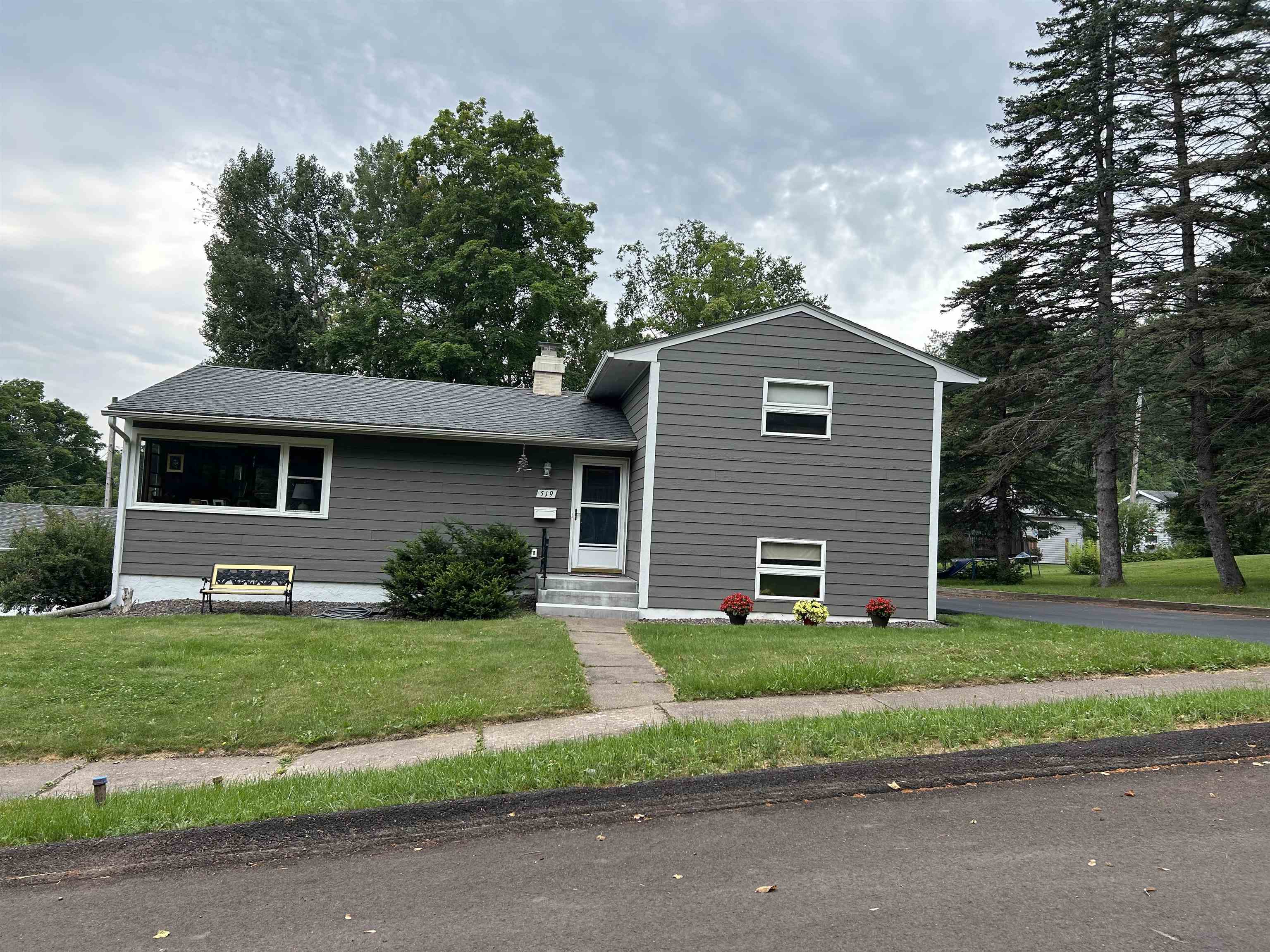 519 N 81st Ave W Duluth MN 55807 6122795 image1