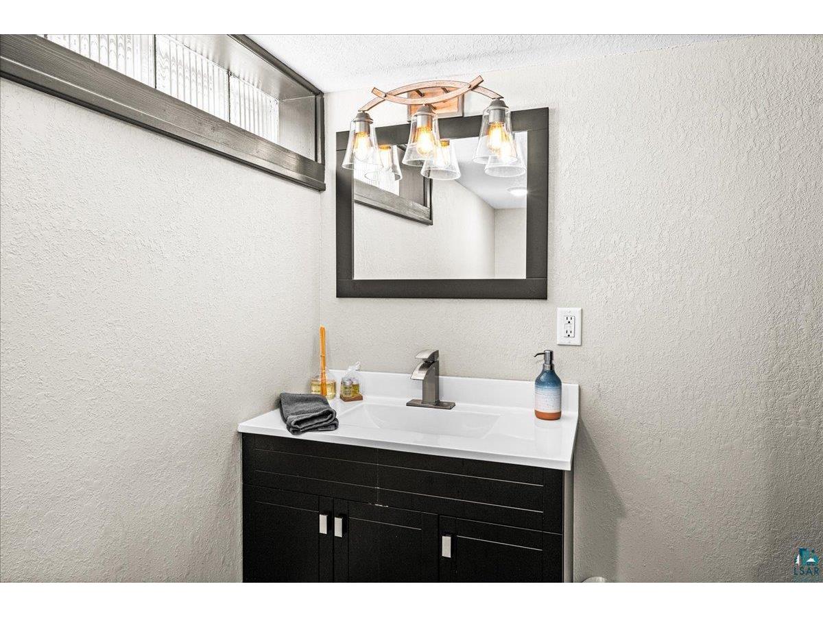 520 7th Ave Two Harbors MN 55616 6124043 image25