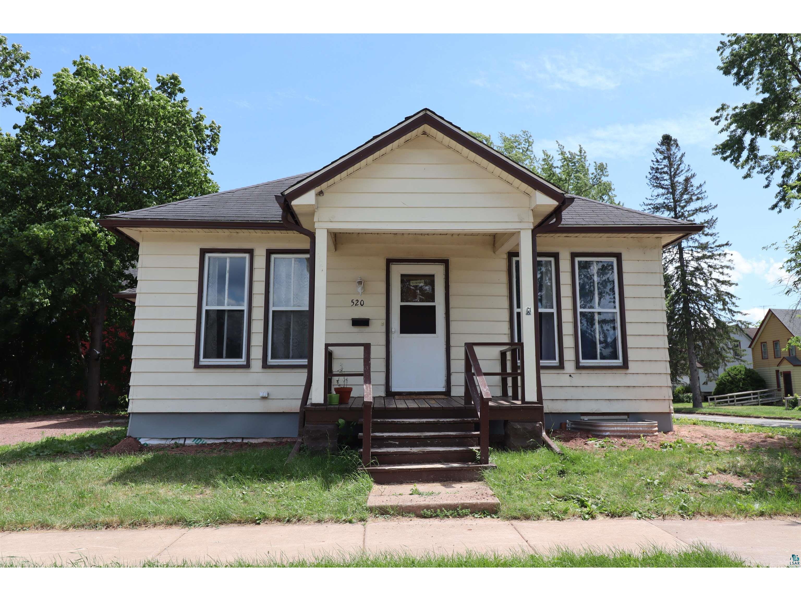 520 7th St W Ashland WI 54806 6103989 image1