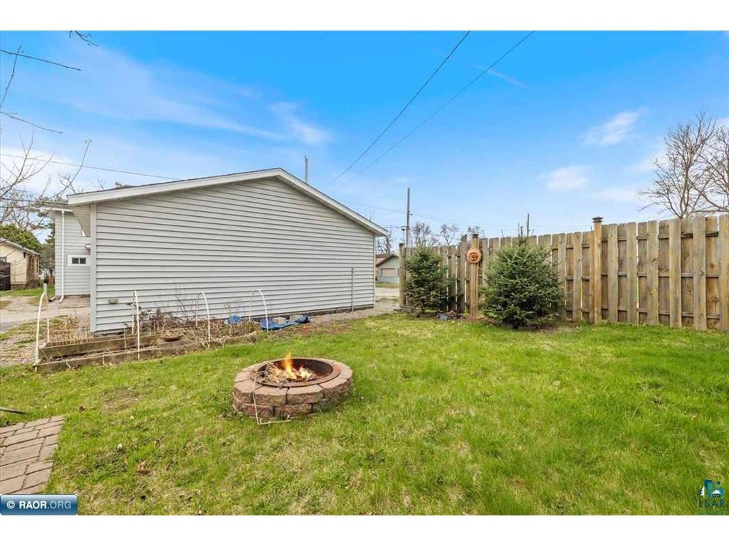 520 N 15th St Virginia MN 55792 6125157 image6