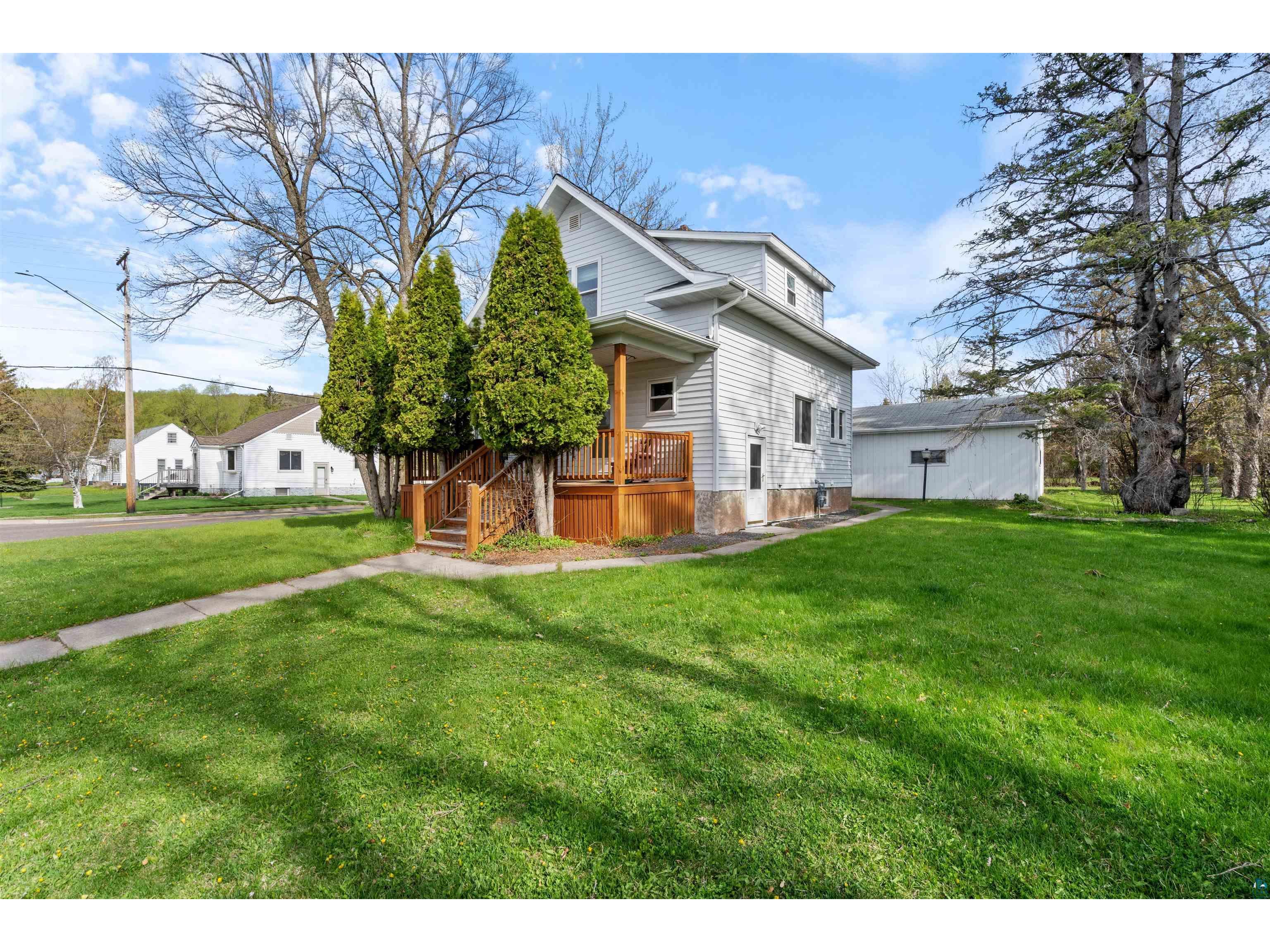 5201 Ivanhoe St Duluth MN 55804 6125571 image2