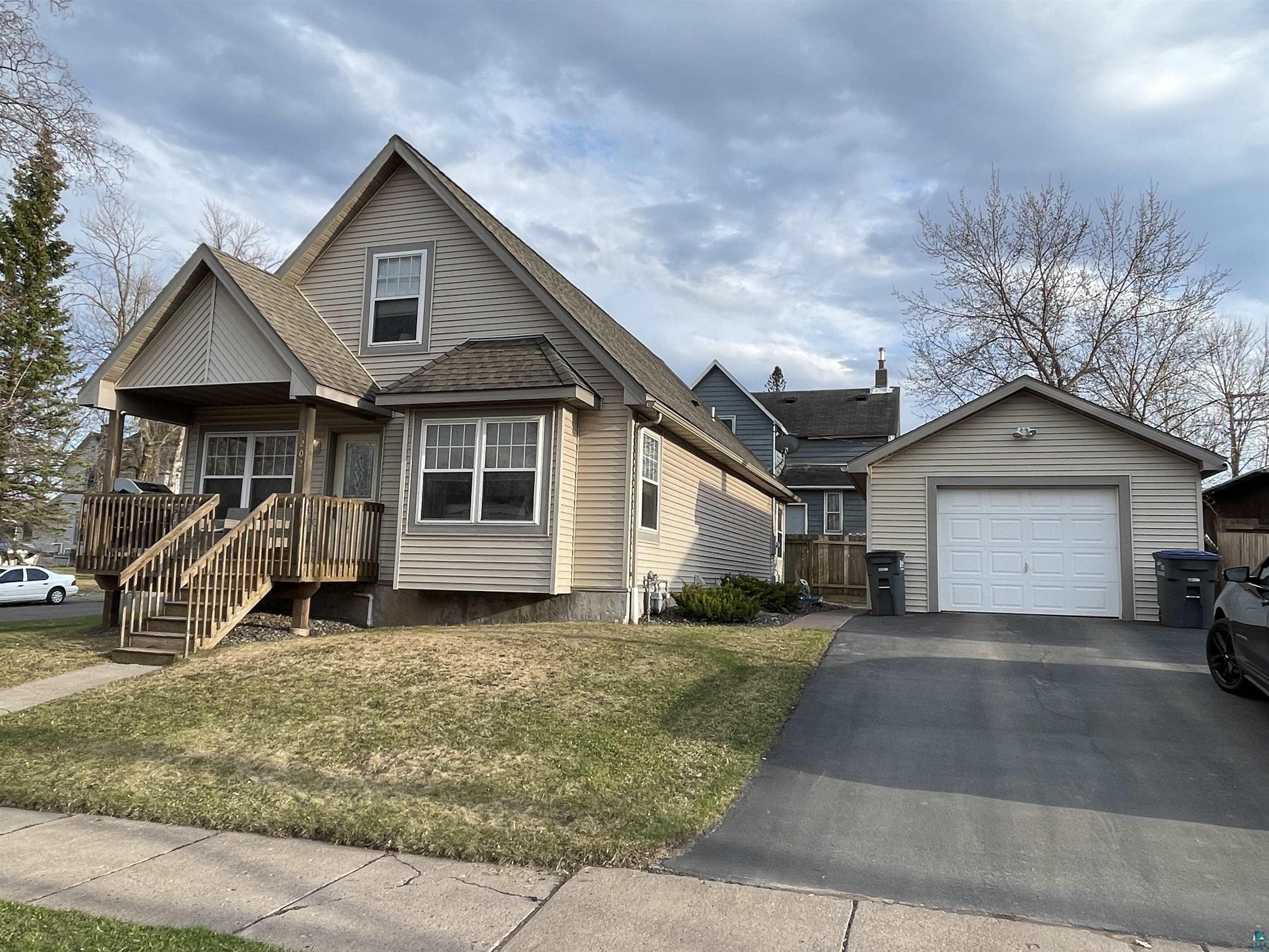 5202 Wadena St Duluth MN 55807 6107833 image1