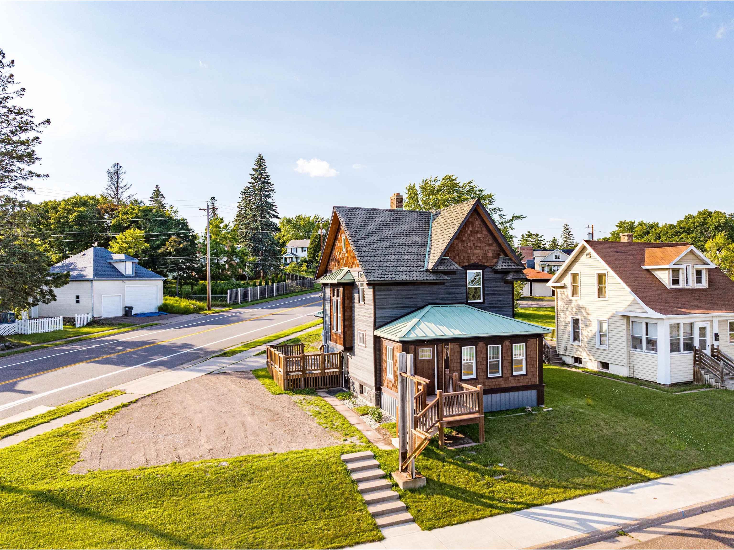 5203 E Superior St Duluth MN 55804 6121024 image1