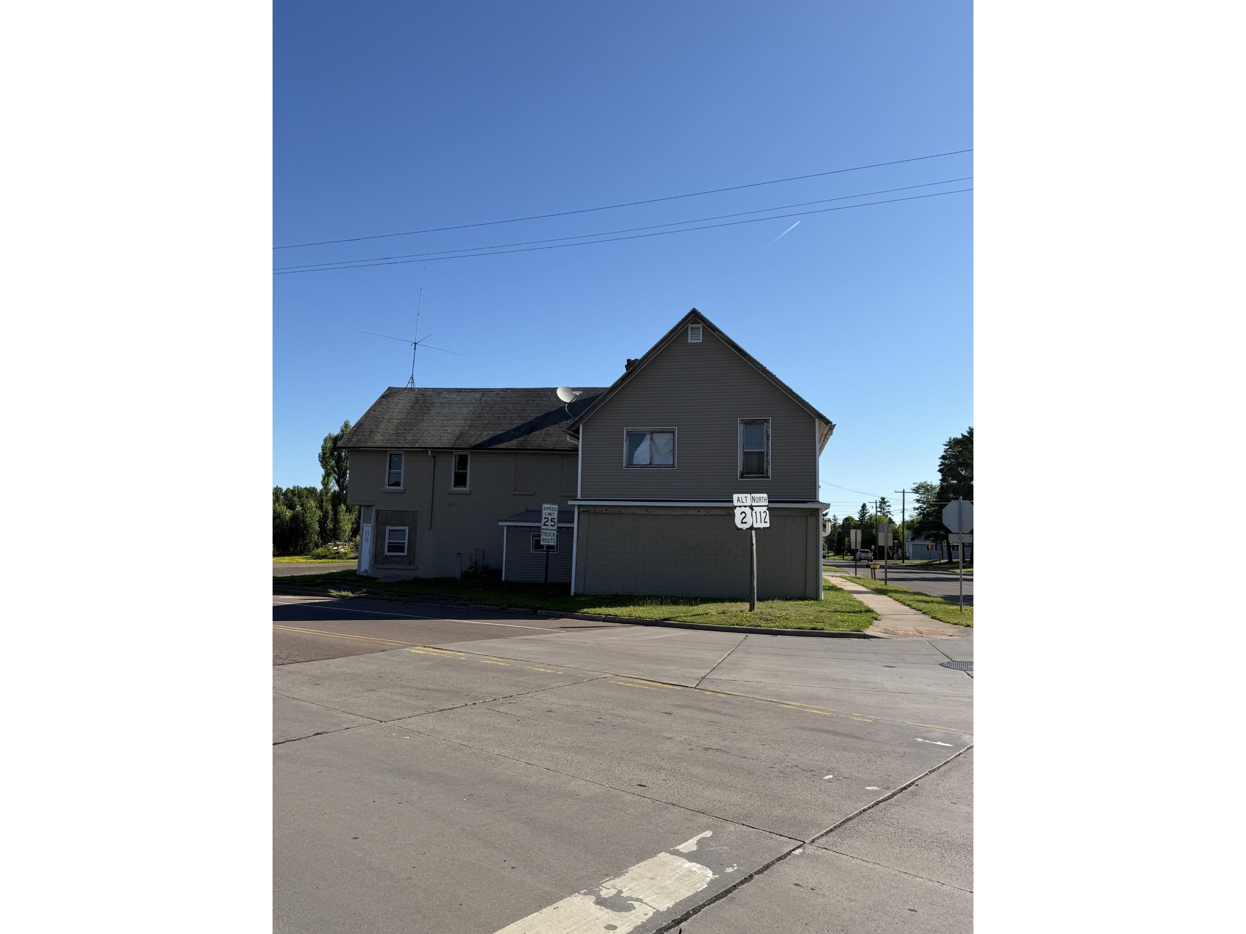 522 Sanborn Ave Ashland WI 54806 6121537 image1