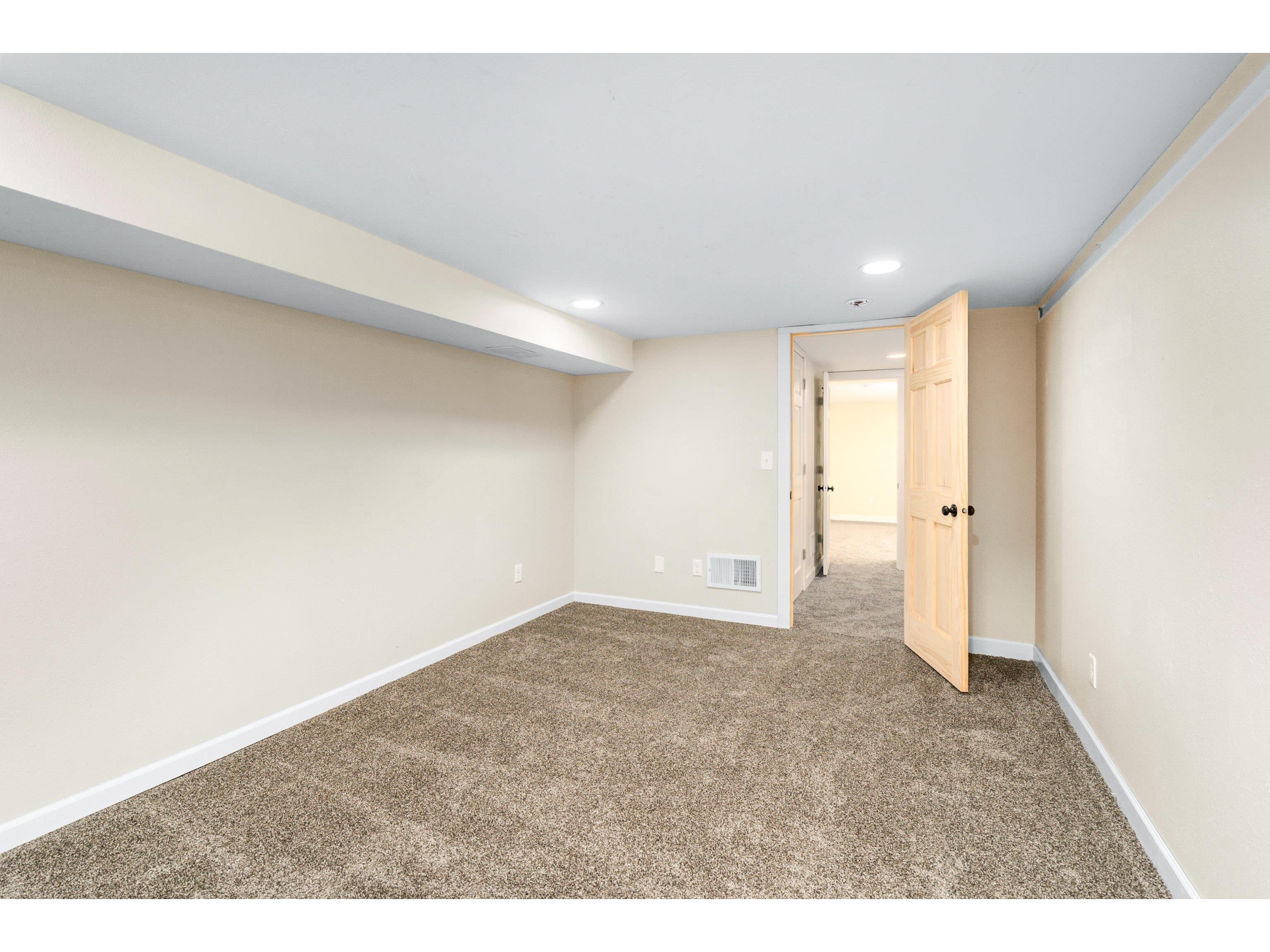 524 14th Ave Two Harbors MN 55616 6123112 image23