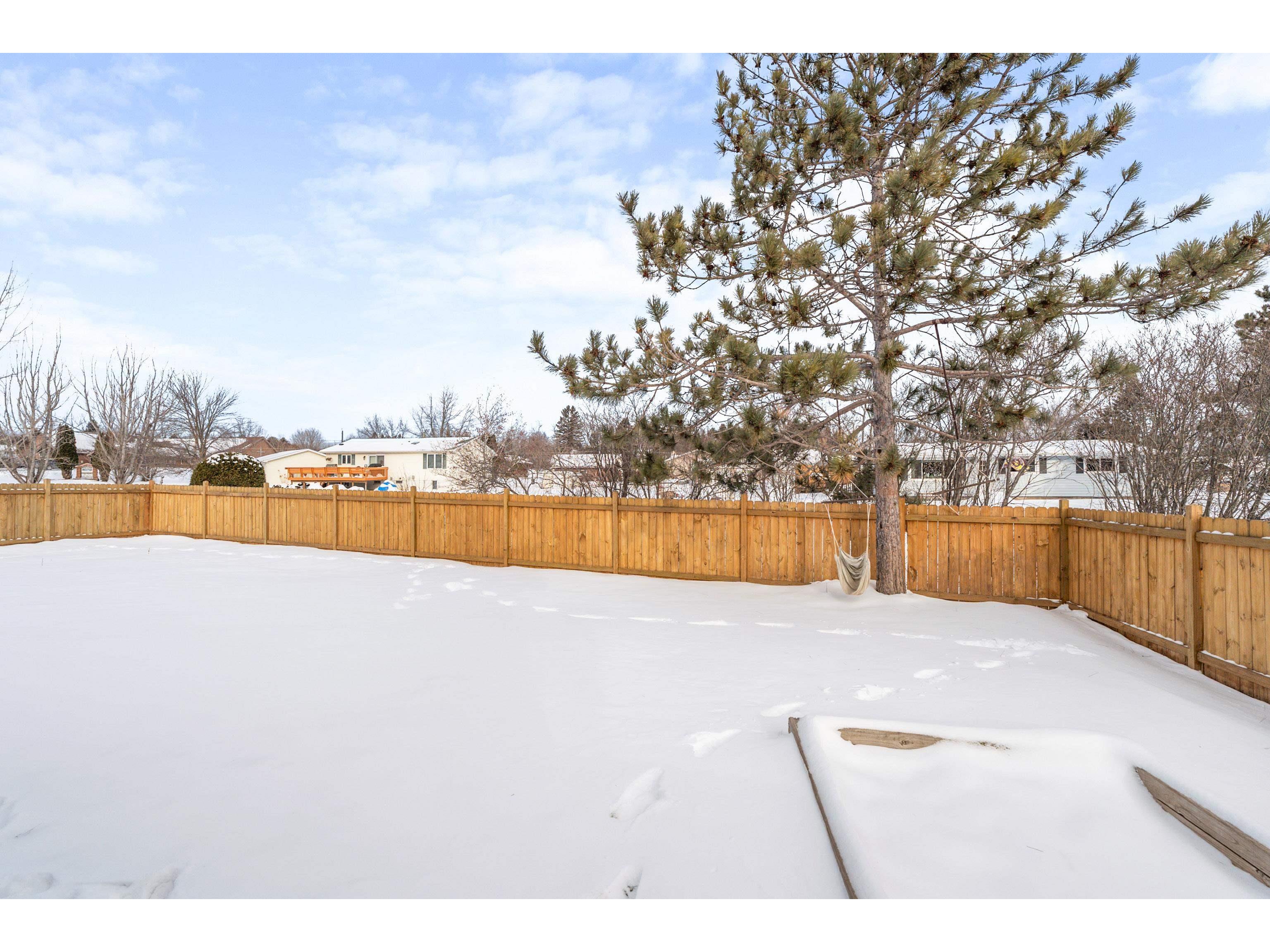 524 14th Ave Two Harbors MN 55616 6123112 image32