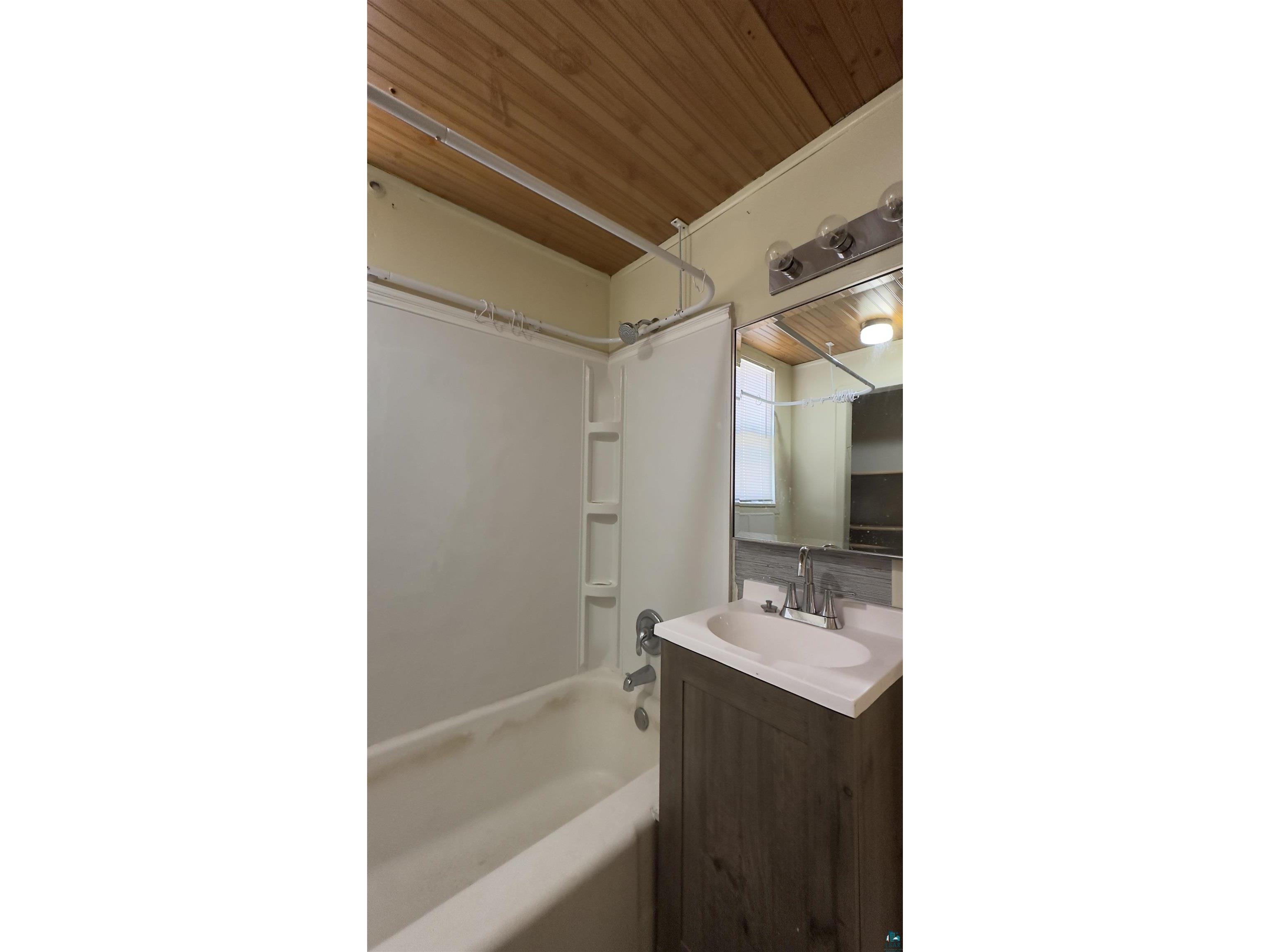 525 W 4th St Duluth MN 55806 6124764 image13