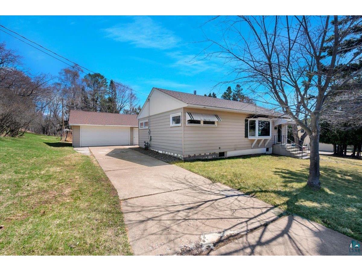 526 N 60th Ave E Duluth MN 55804 6124858 image1