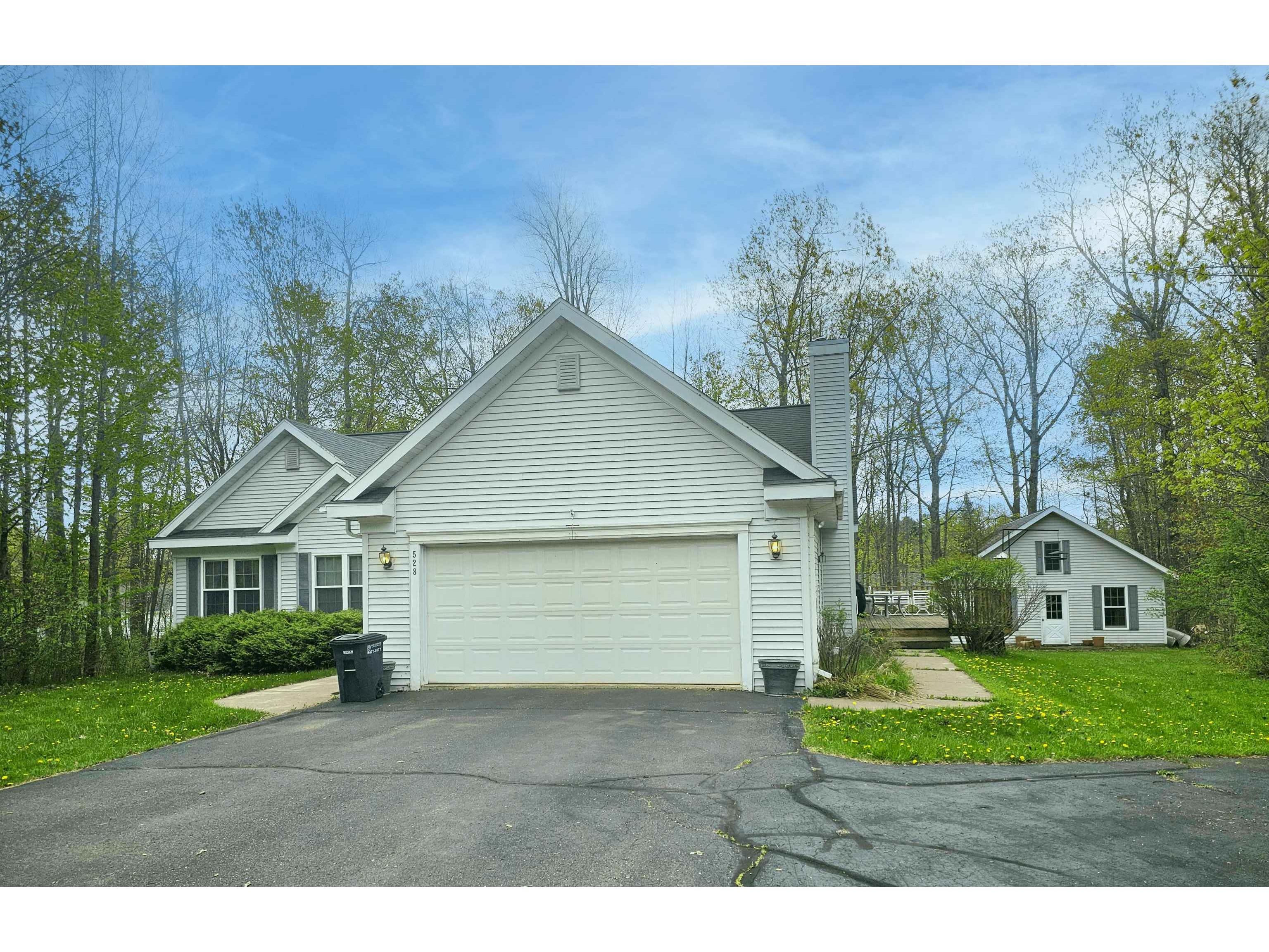 528 E 4th Street Washburn WI 54891 6119411 image1