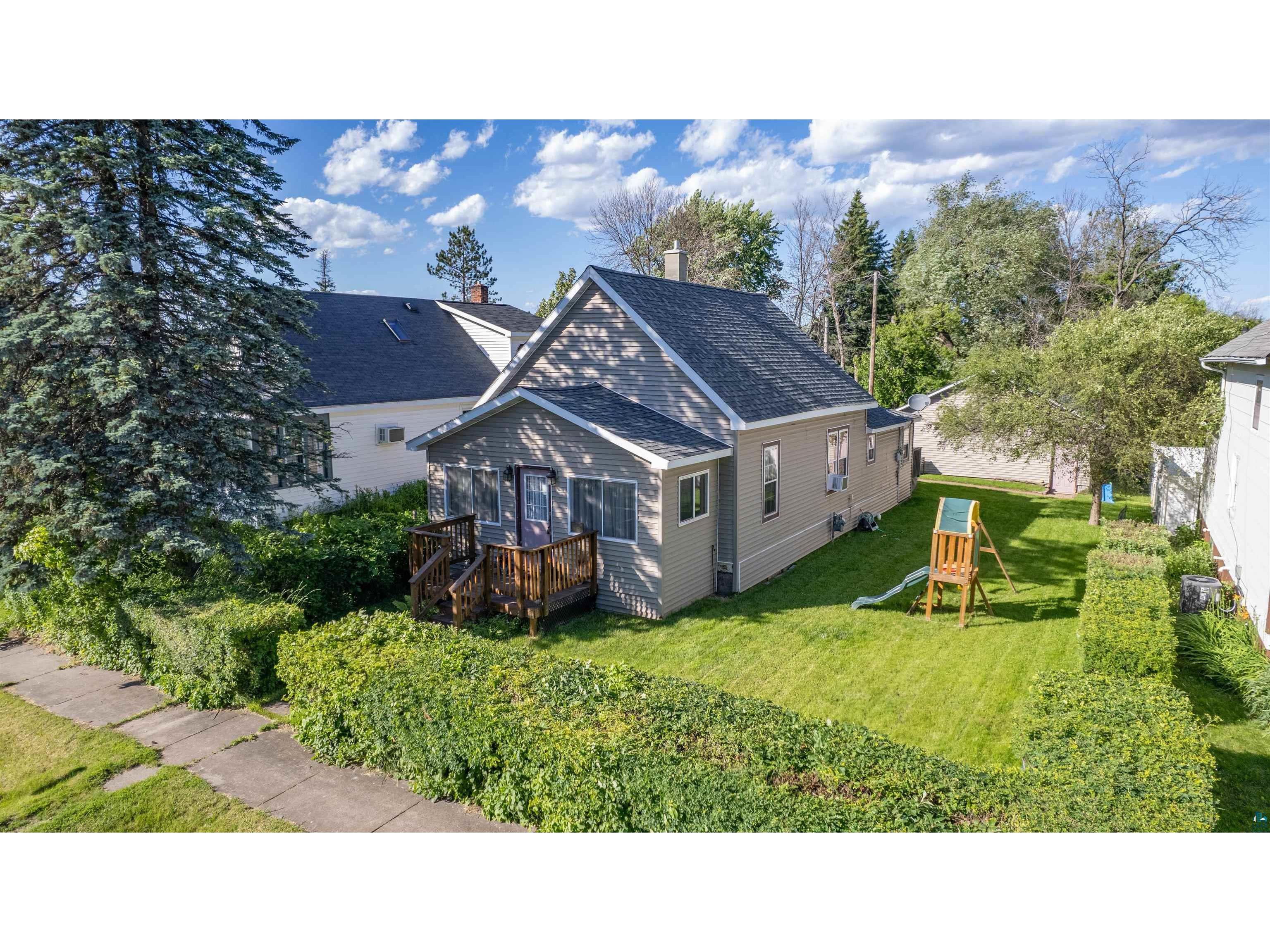 5311 E 3rd St Superior WI 54880 6114675 image1