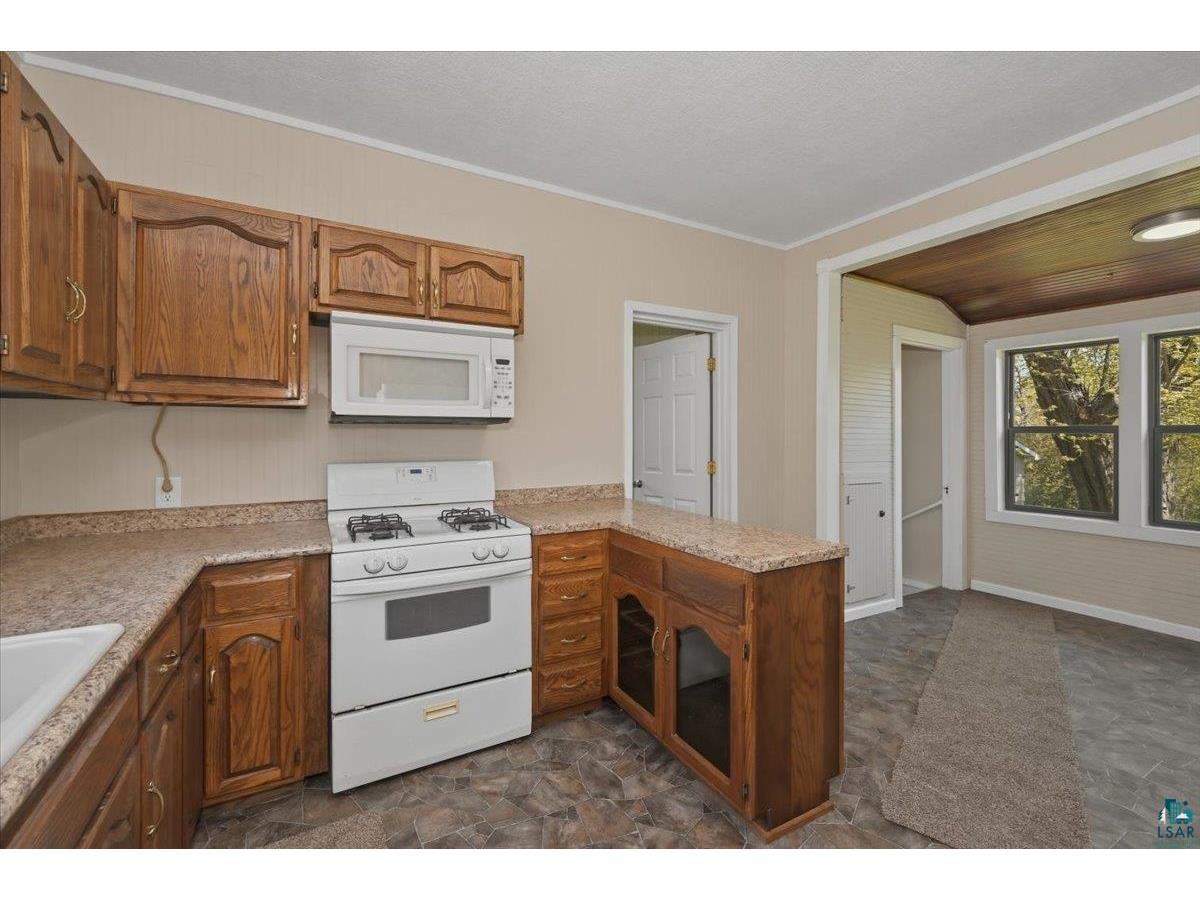 5319 E 3rd St Superior WI 54880 6125767 image10