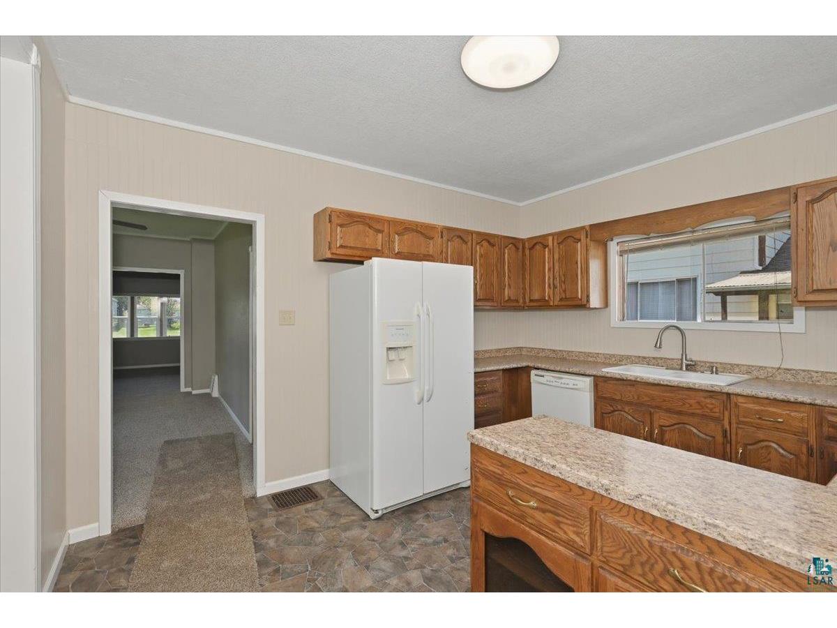5319 E 3rd St Superior WI 54880 6125767 image11