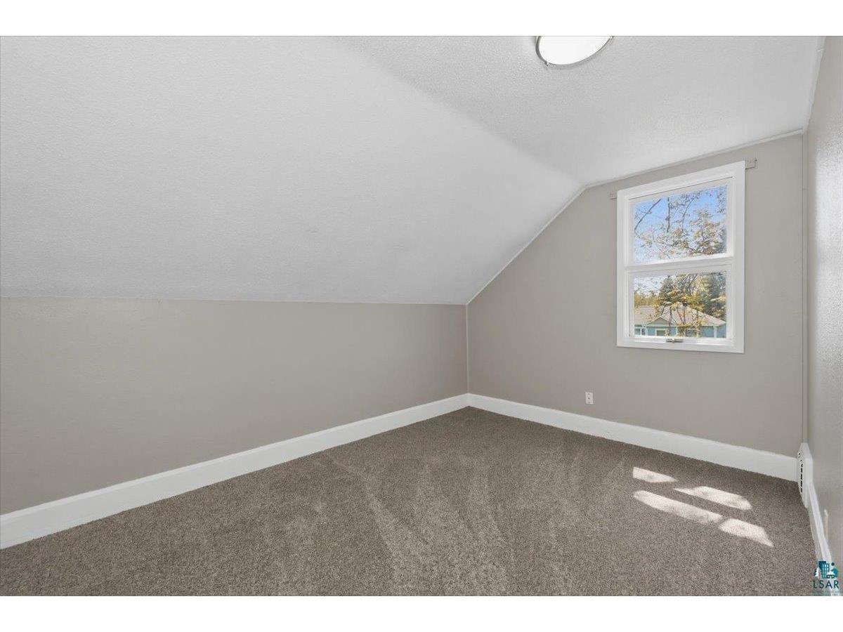 5319 E 3rd St Superior WI 54880 6125767 image28