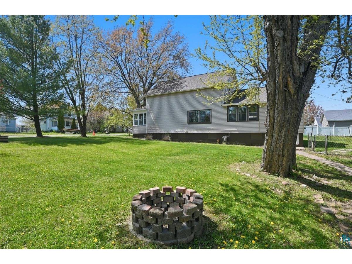 5319 E 3rd St Superior WI 54880 6125767 image31