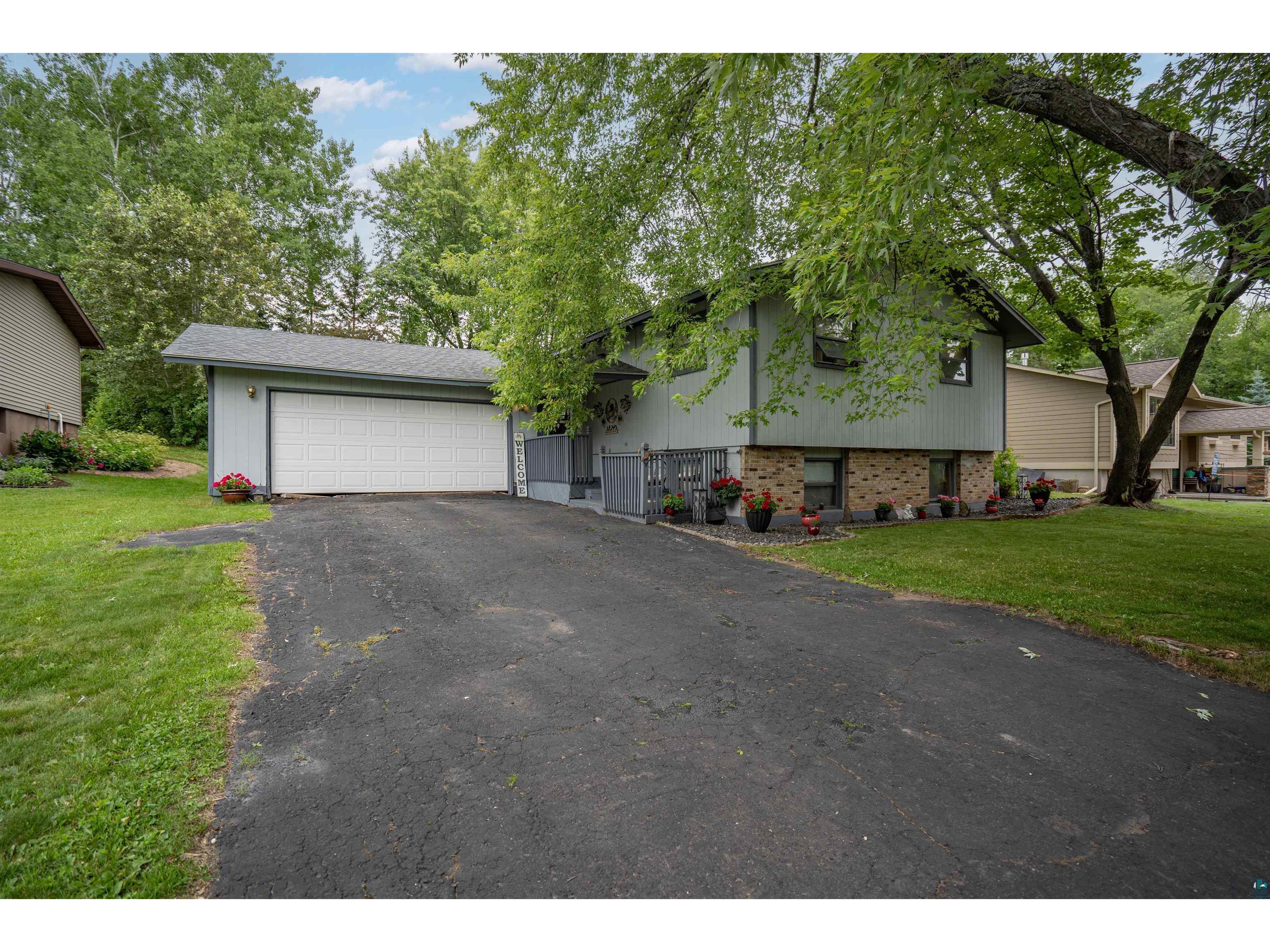 5329 Ivanhoe St Duluth MN 55804 6109359 image1