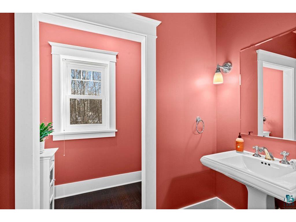535 Marshall St Duluth MN 55803 6123977 image31