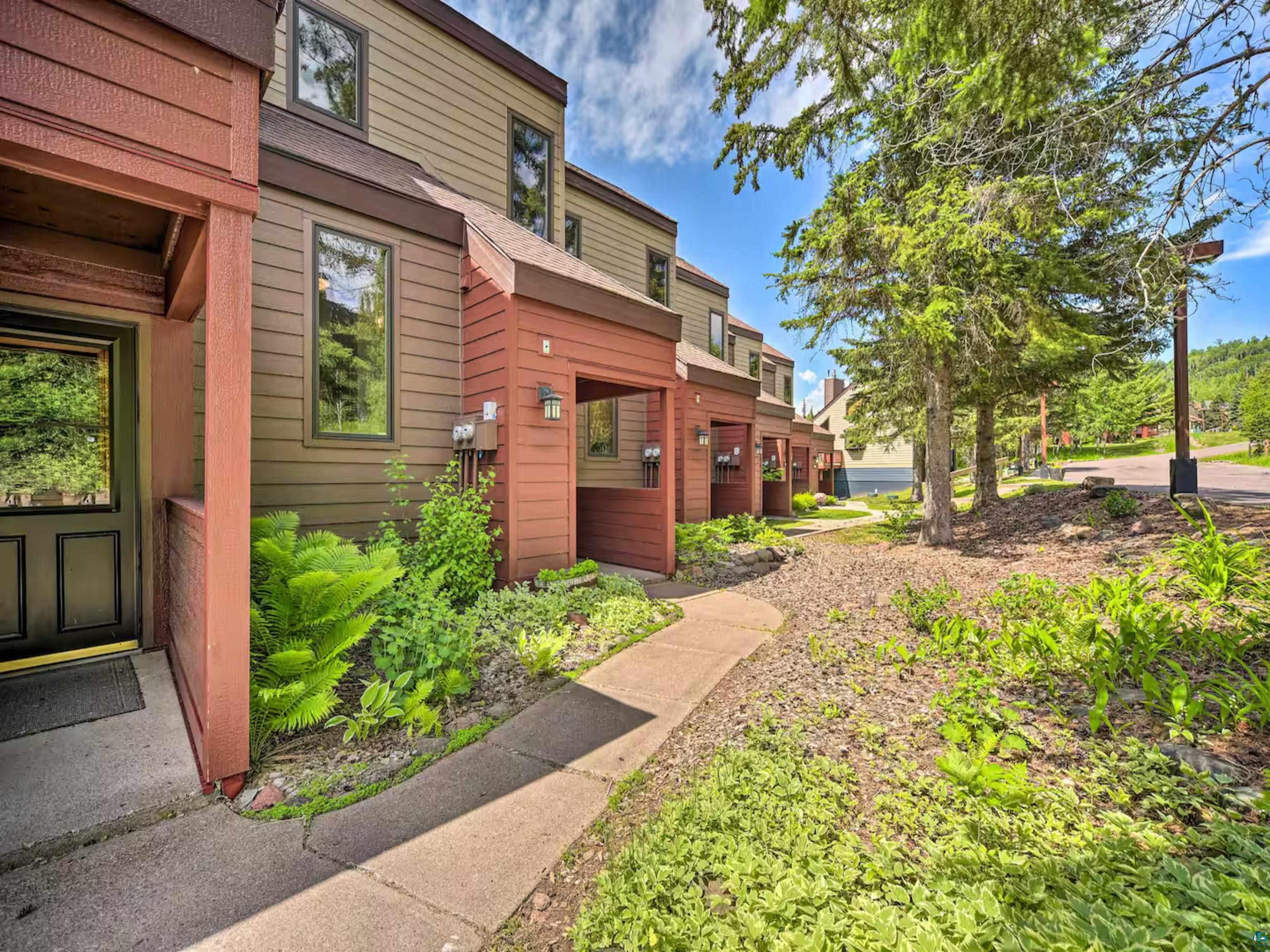 535 Moose Mountain Dr Lutsen MN 55612 6119225 image1
