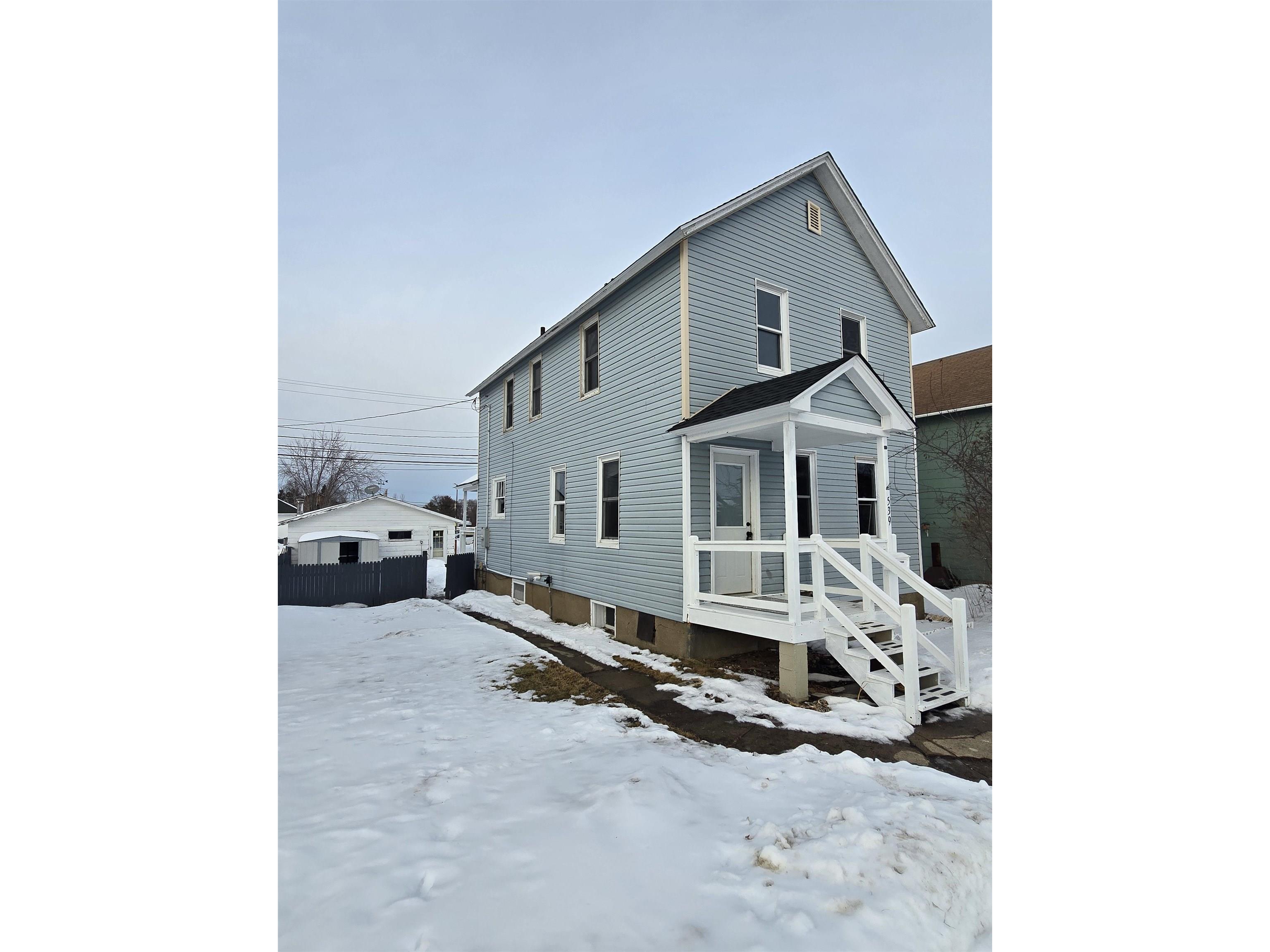 539 E Chapman St Ely MN 55731 6117911 image1