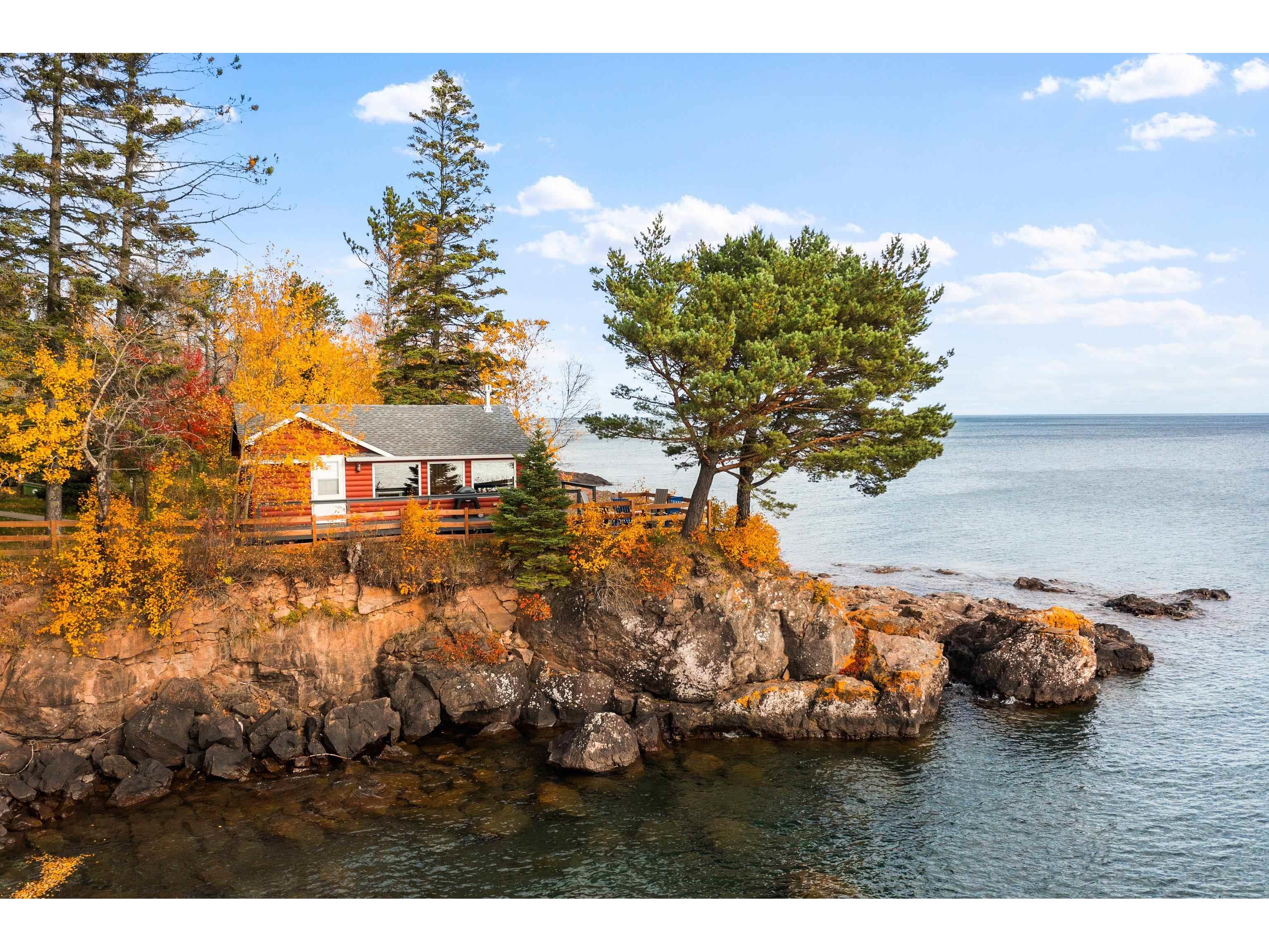 540 Old North Shore Rd Two Harbors MN 55616 - Lake Superior 6122585 image1