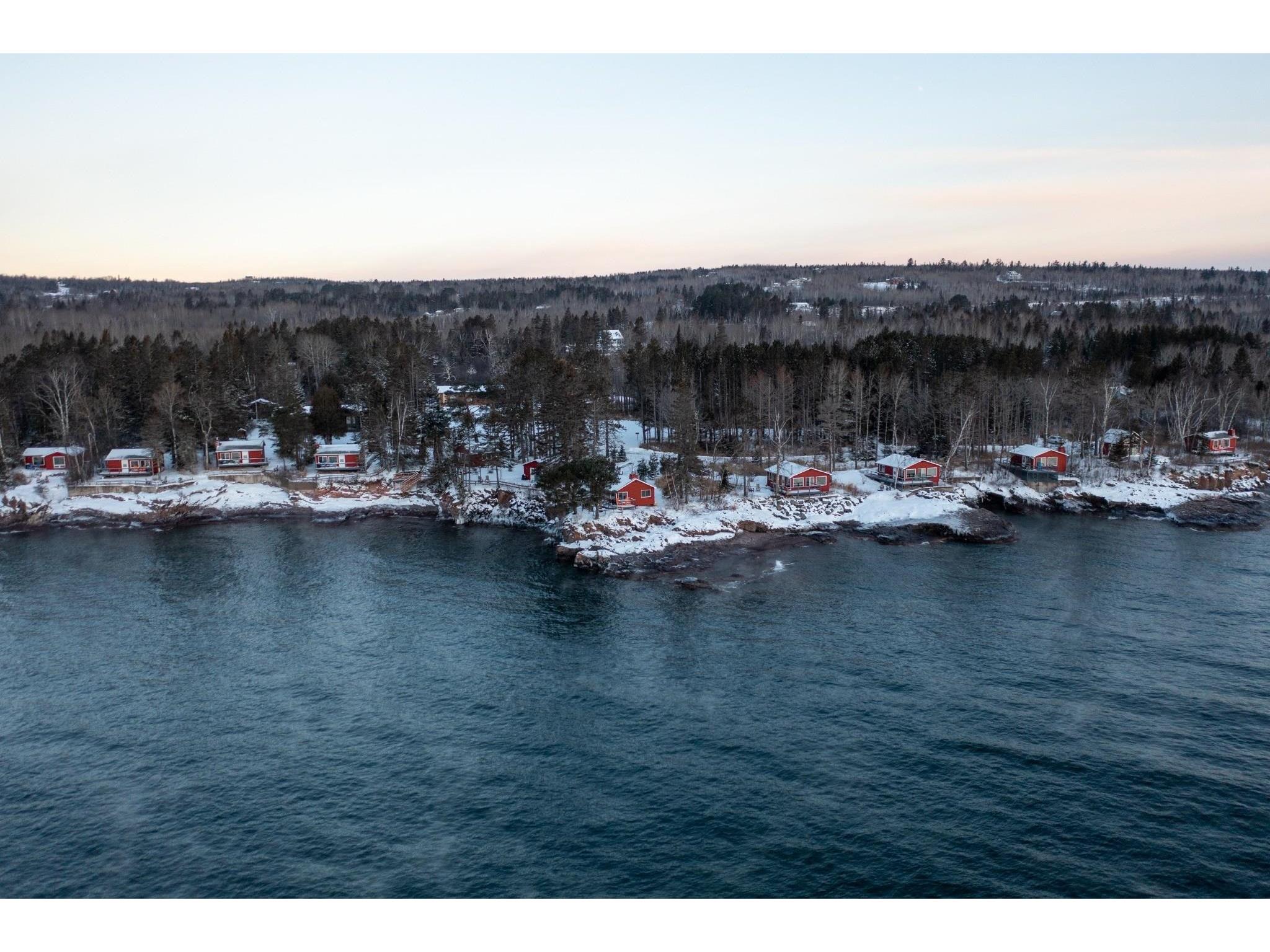 3-540 Old North Shore Rd Two Harbors MN 55616 - Lake Superior 6123034 image9