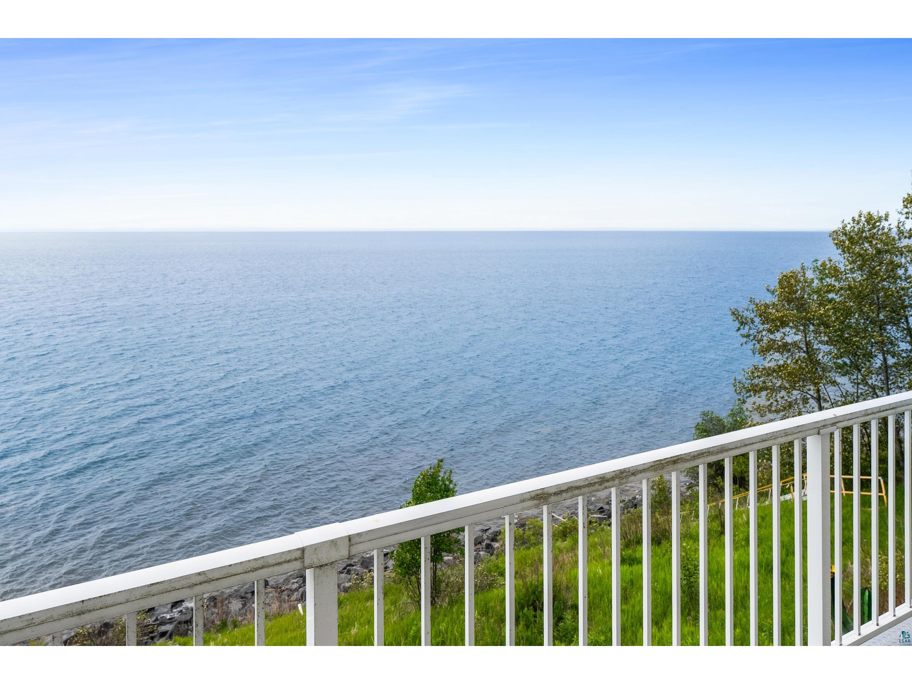 5404 & 5410 North Shore Dr Duluth MN 55404 - Lake Superior 6126354 image32