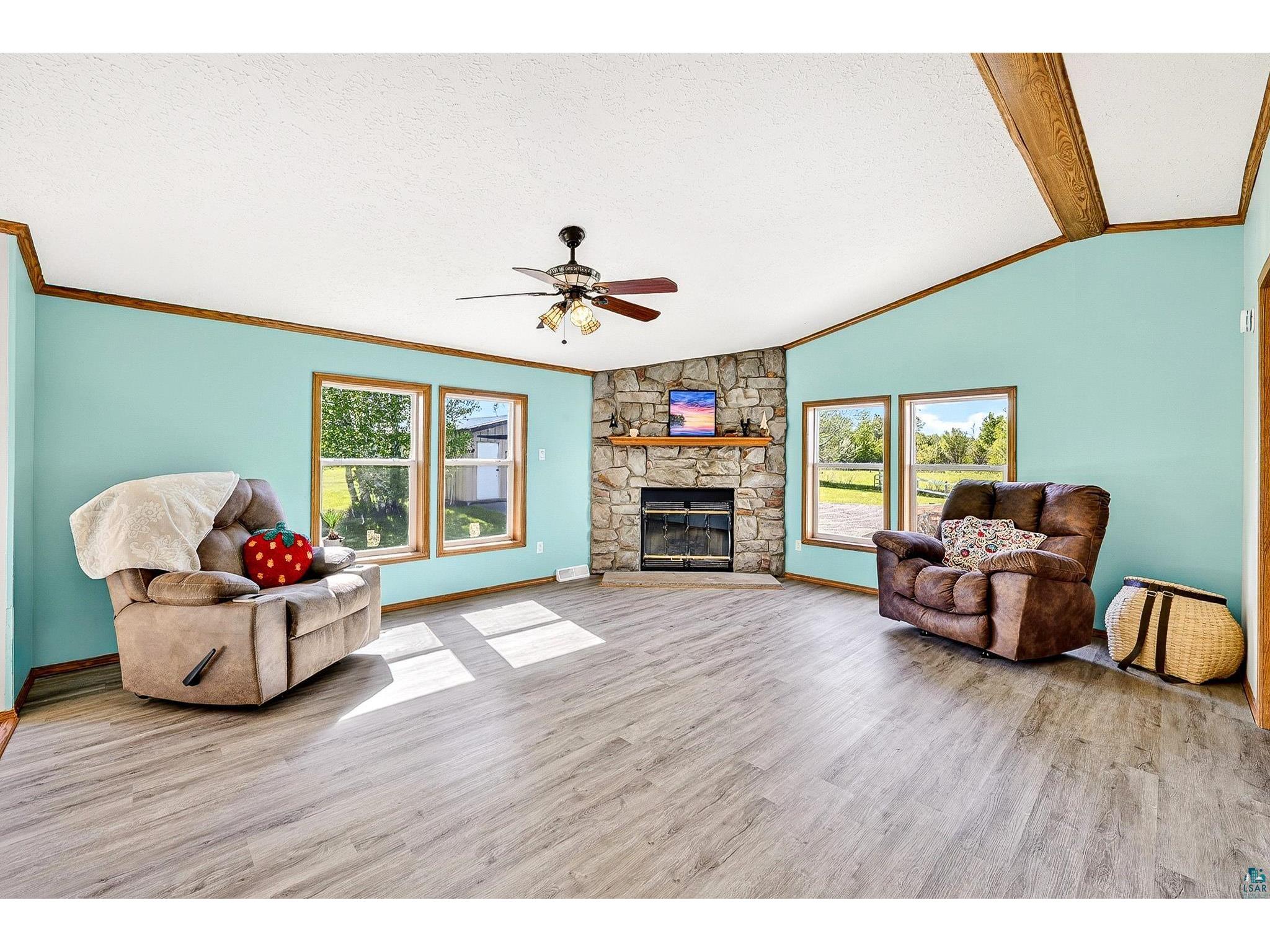 5404 S Midbon Rd Superior WI 54880 6125789 image3