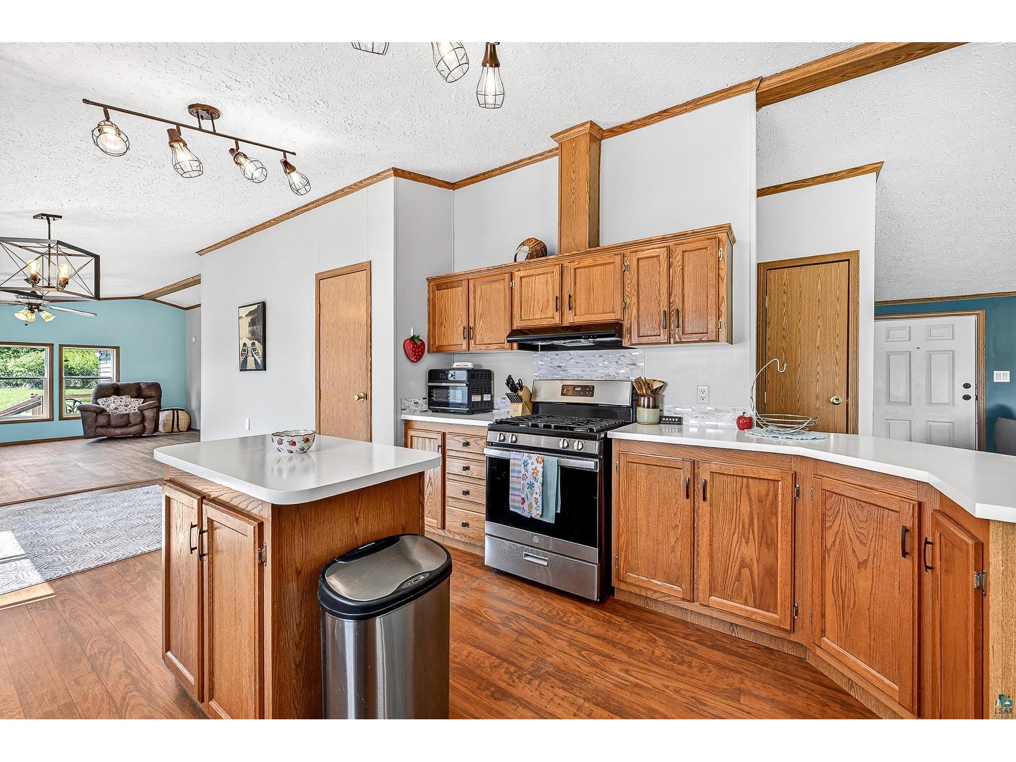 5404 S Midbon Rd Superior WI 54880 6125789 image6