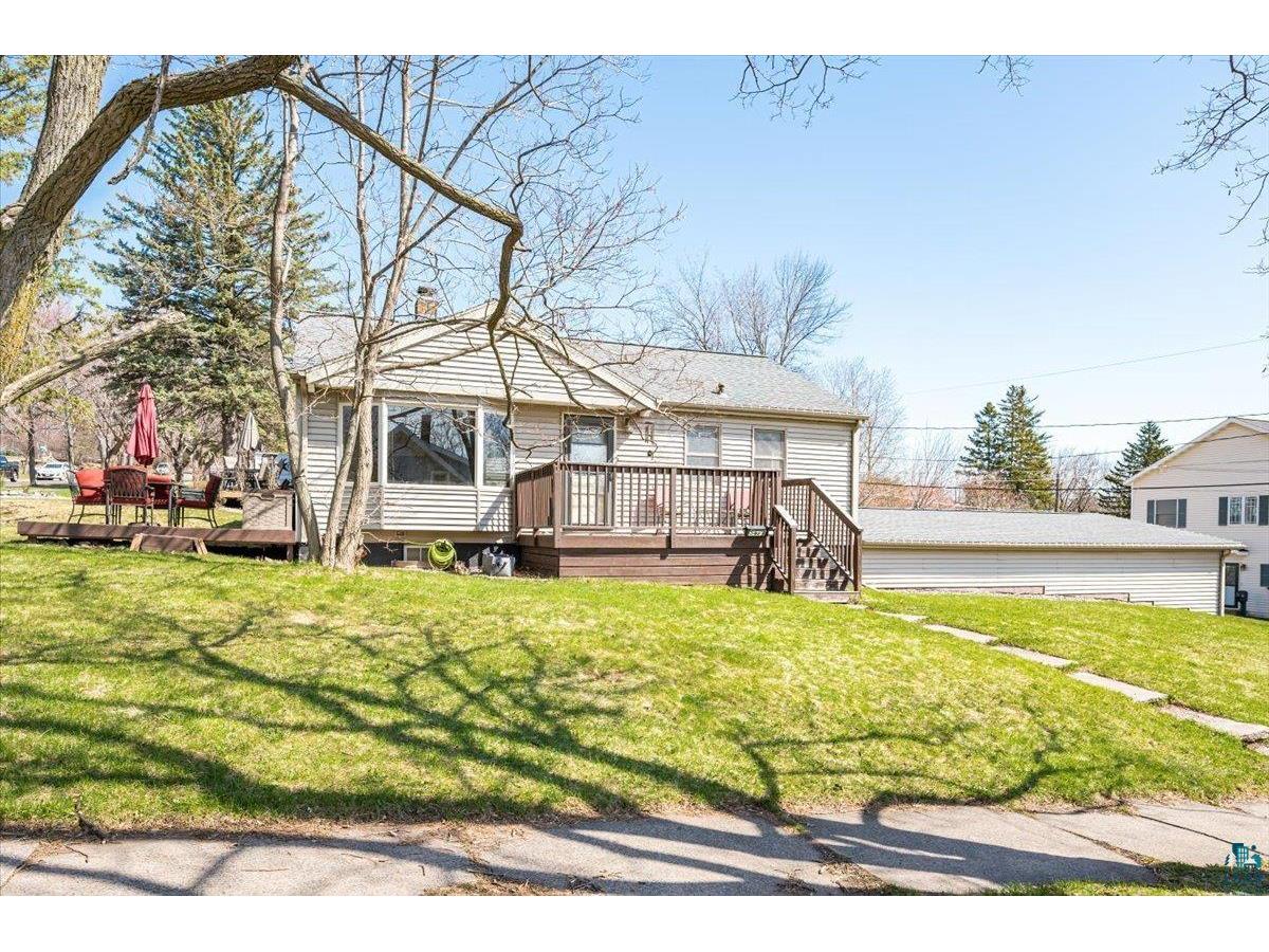 5421 Medina St Duluth MN 55807 6108024 image1