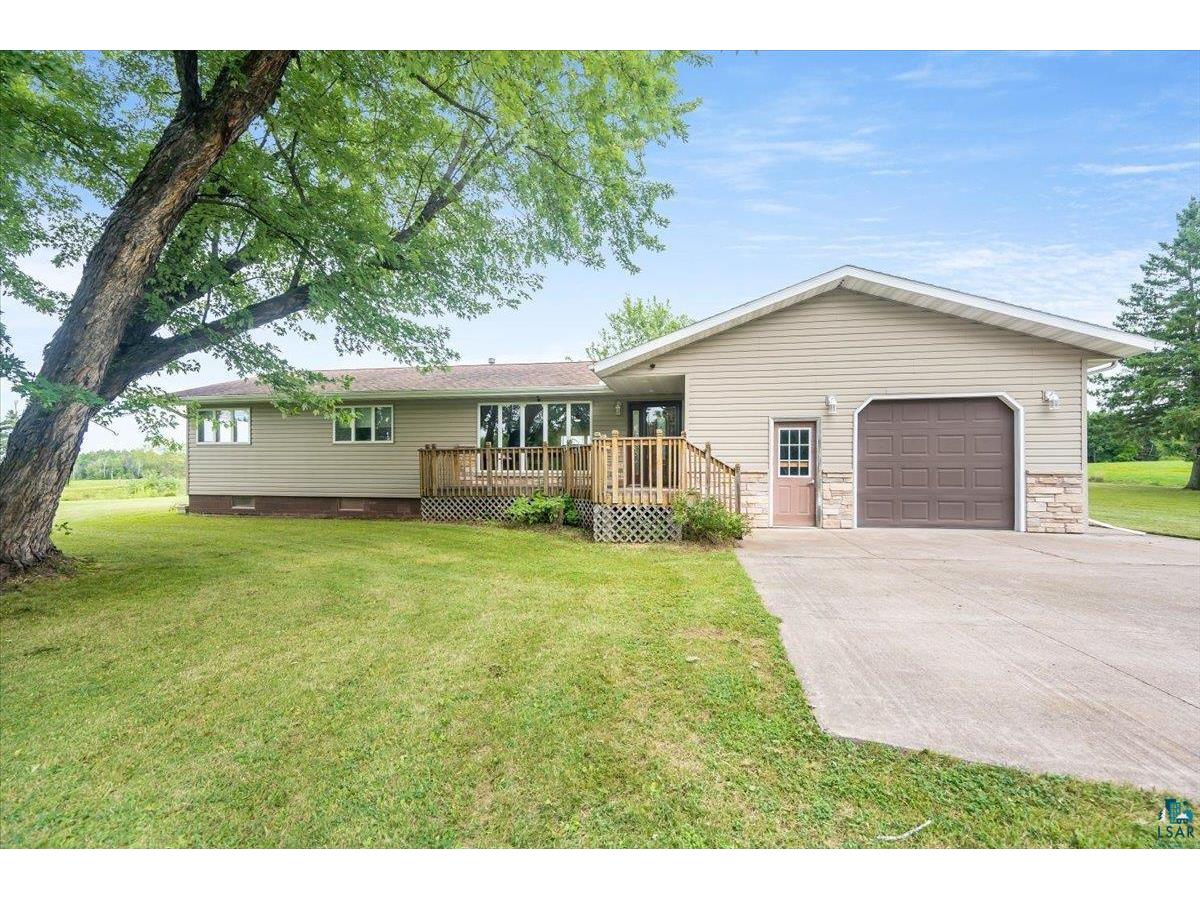 5426 S Darrow Rd Superior WI 54880 6122742 image1