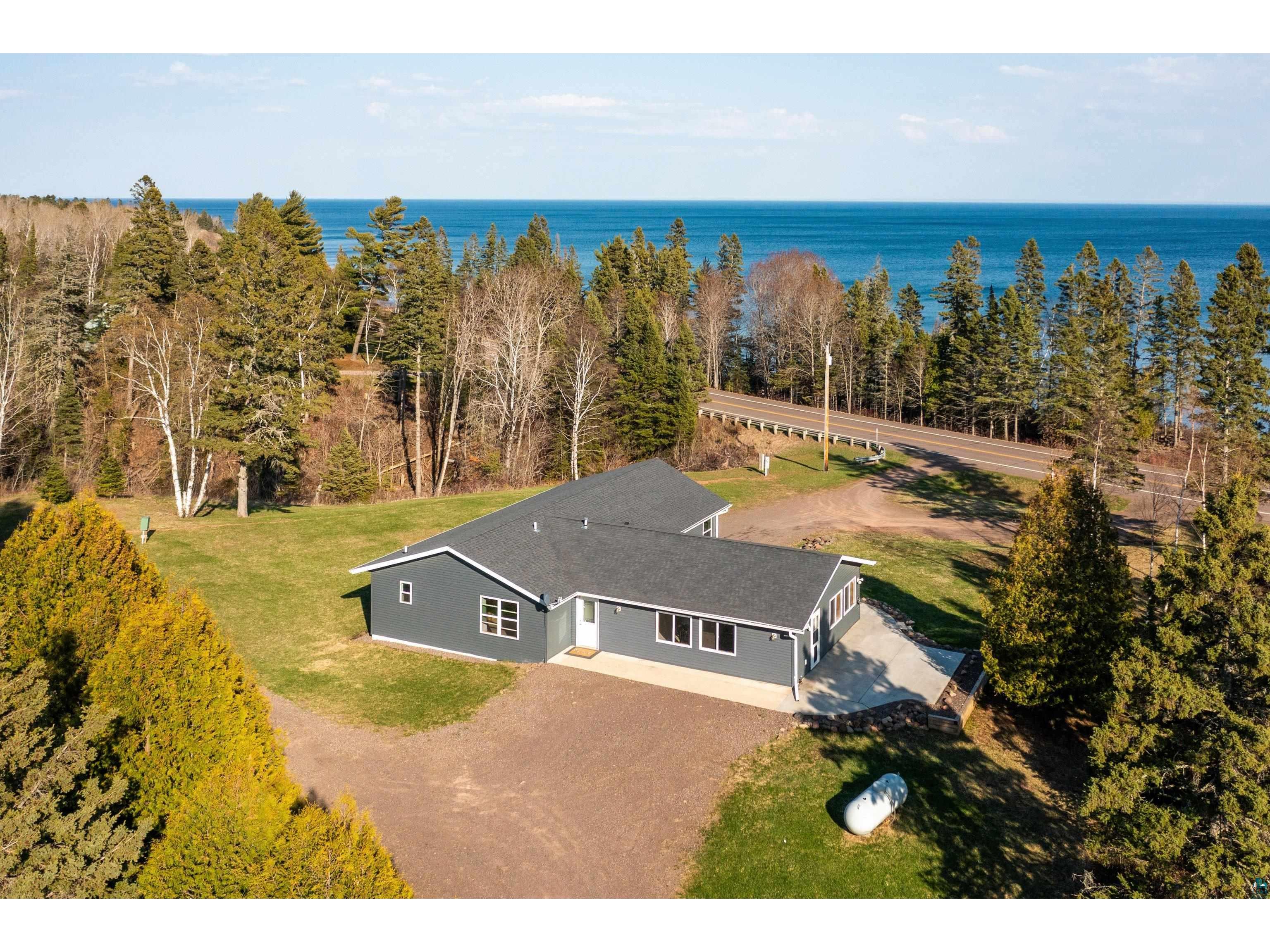 5445 N Shore Dr Duluth MN 55804 6119326 image1