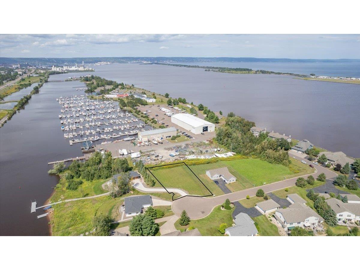 550 Marina Dr Superior WI 54880 6121724 image1