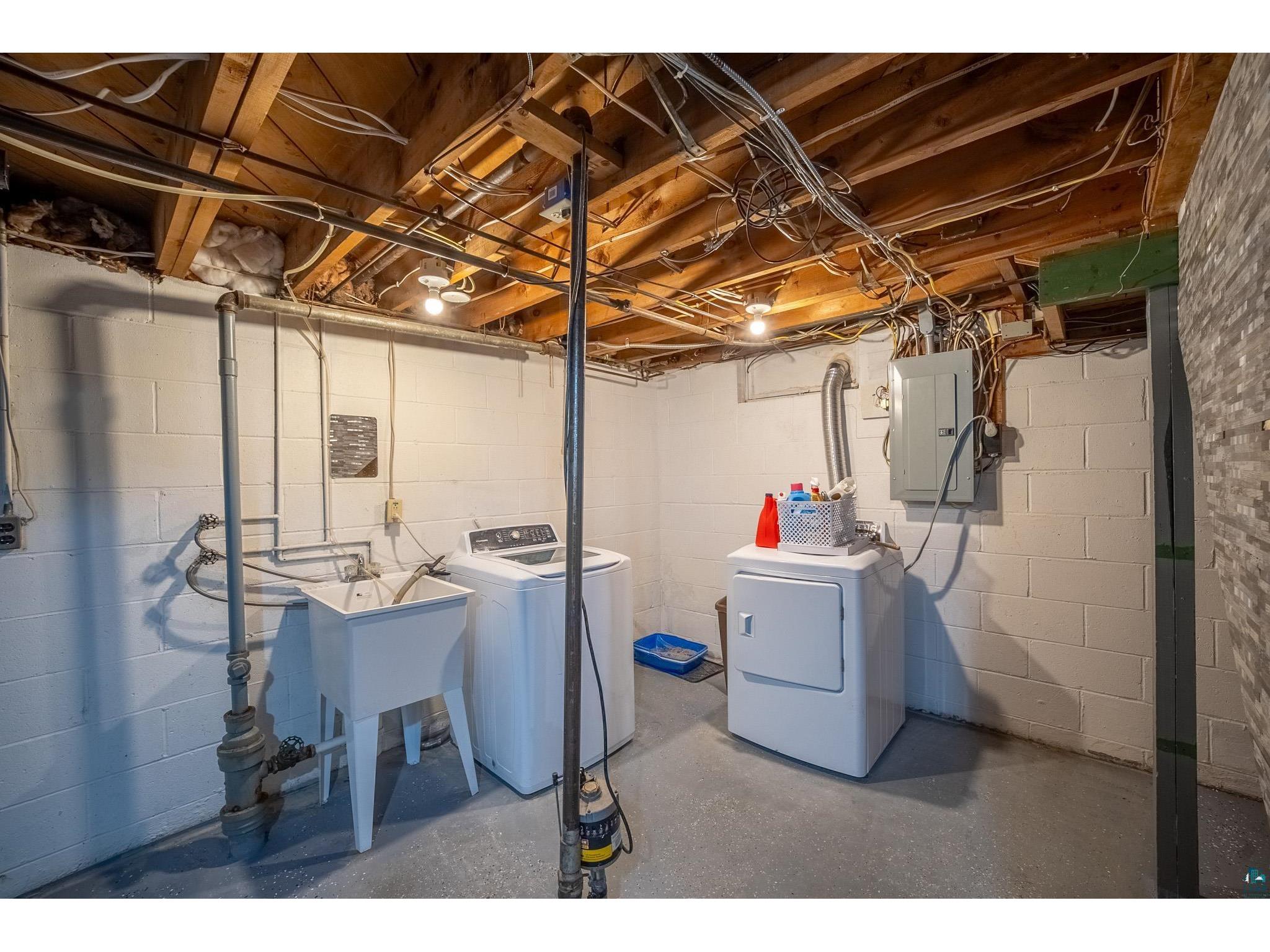 5506 Tower Ave Superior WI 54880 6124469 image19