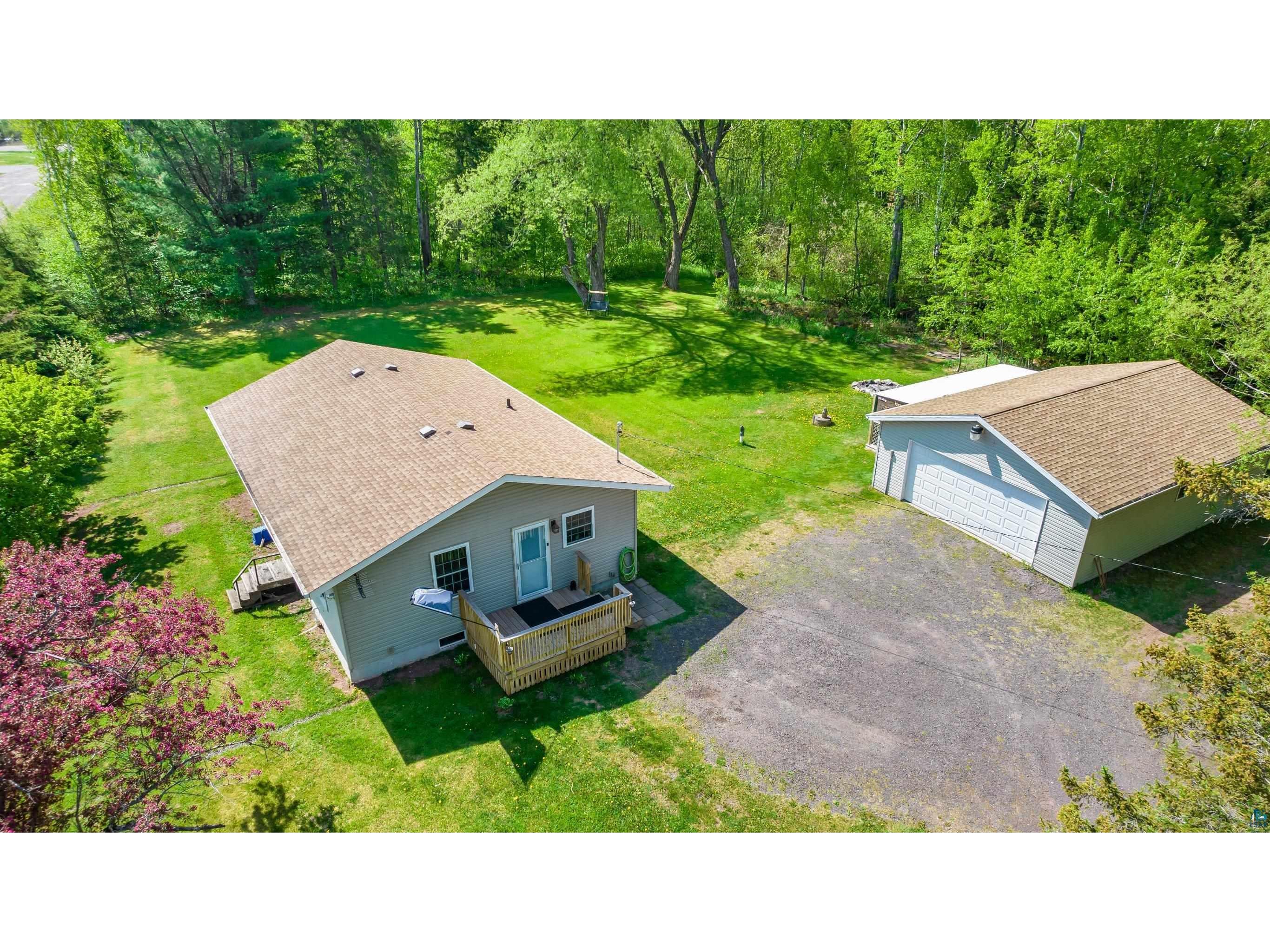 5510 E 3rd St Superior WI 54880 6108566 image1