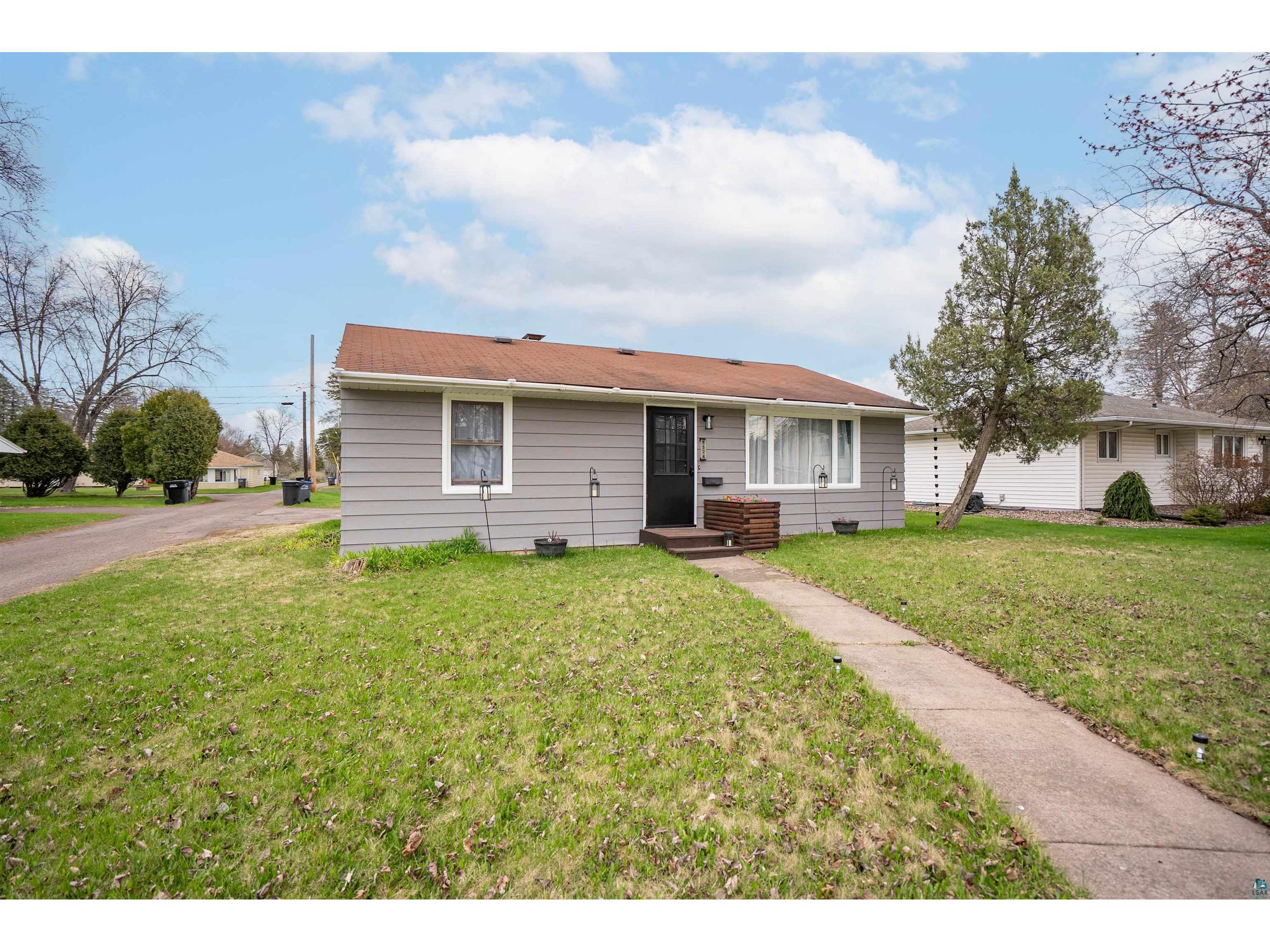 5524 Tower Ave Superior WI 54880 6119380 image1